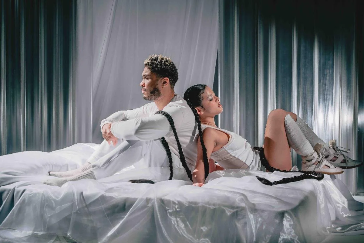 MEYY ft: Jelani Blackman - Rain (Official Video)