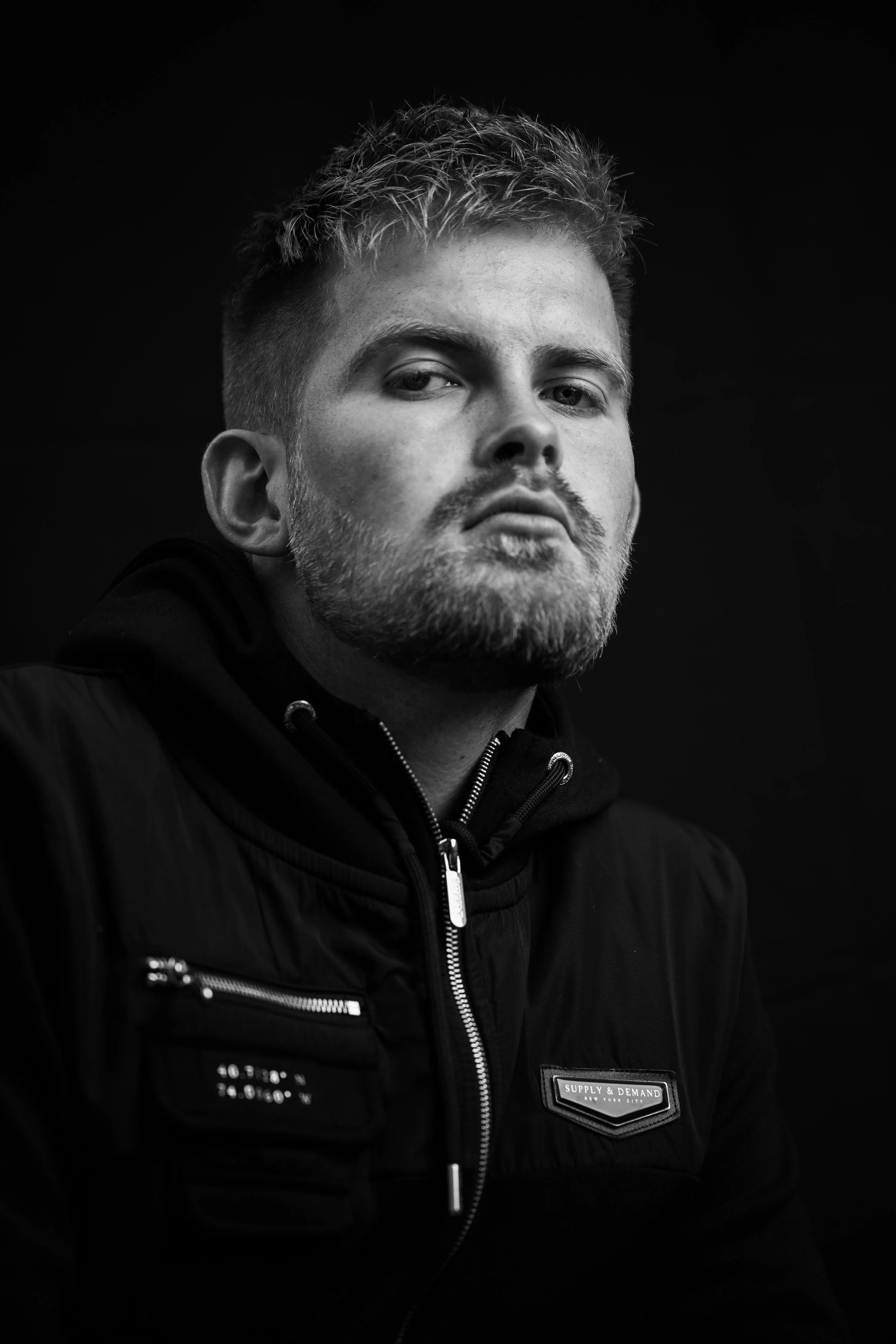 PREMIERE: Twivee ft: Jay Will - Godlike. (Single)