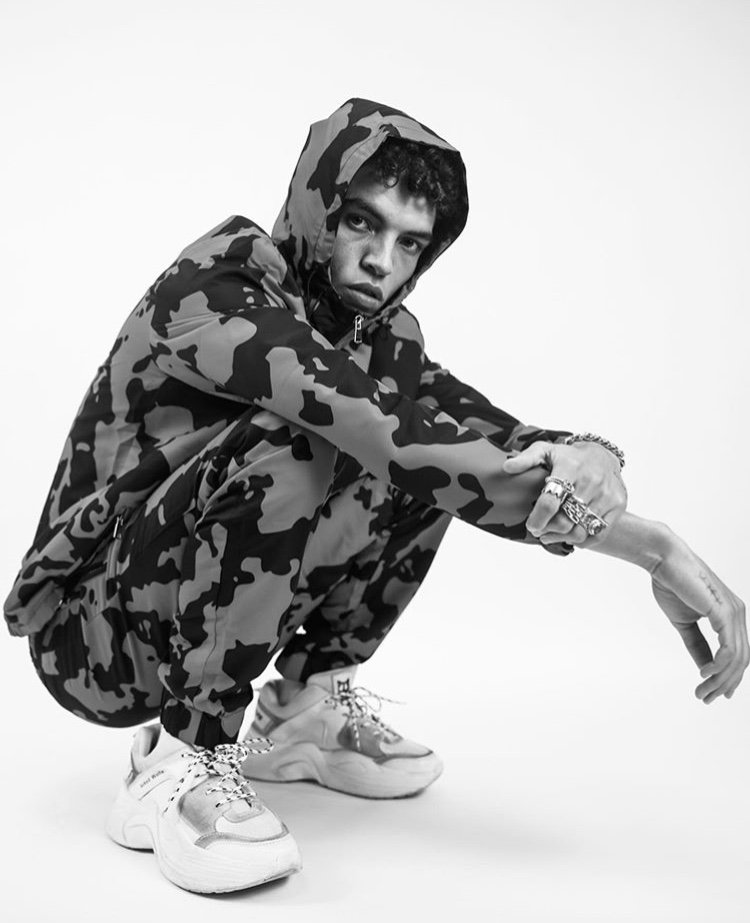 Caviar Gabe - Feelings (Single)