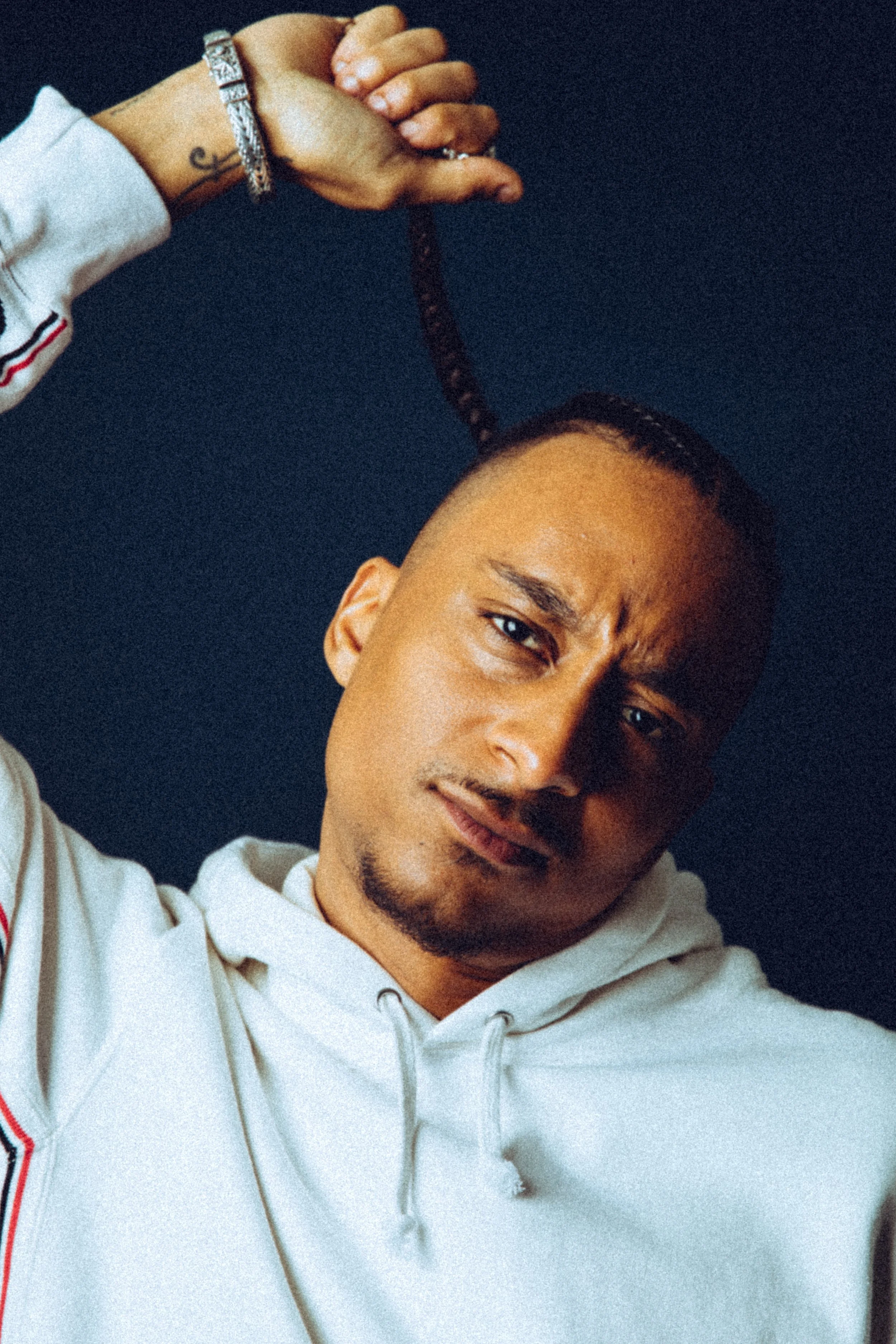 Maxi Millz - Young &amp; Stupid (Official Video) + 10 Questions