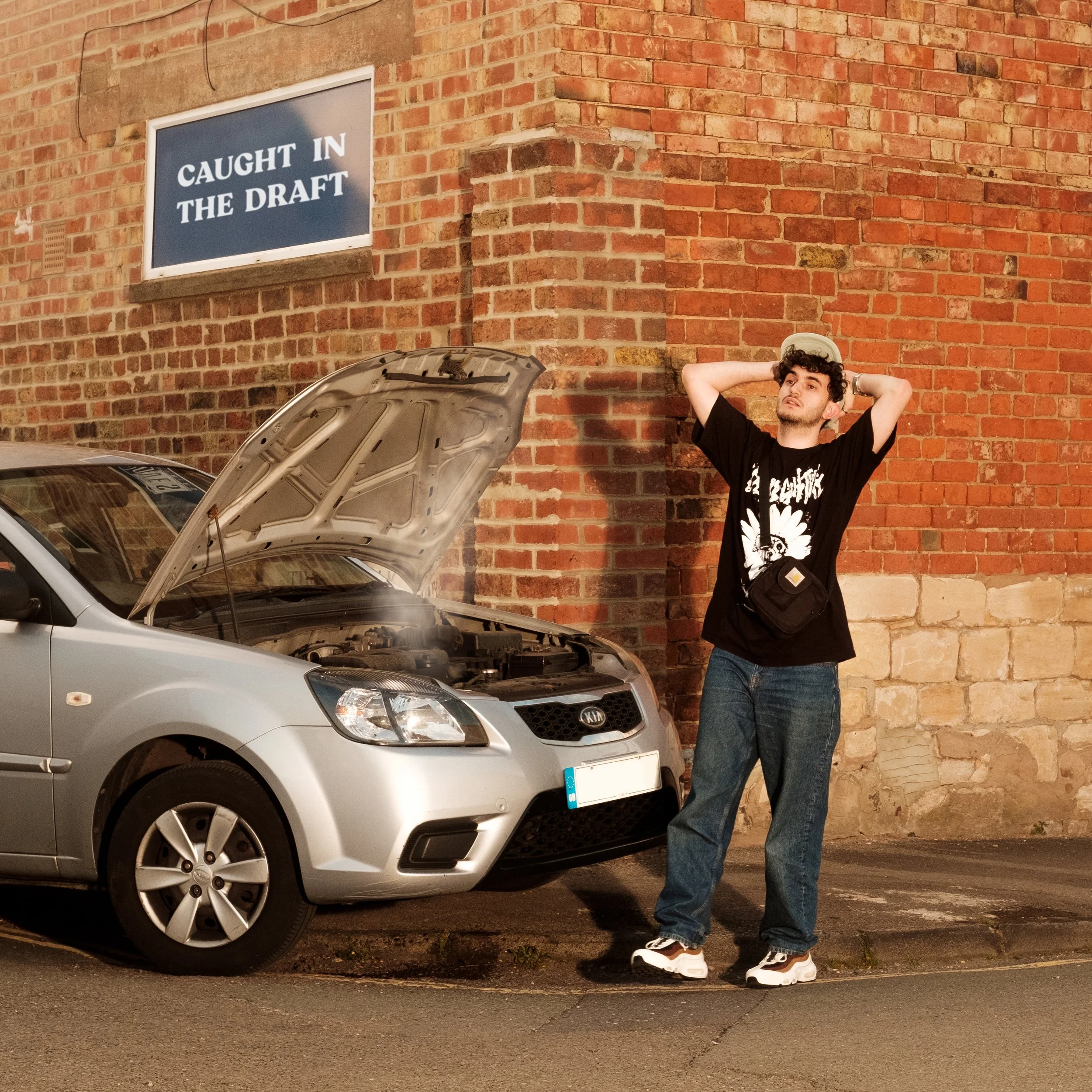 PREMIERE: The New Consistent - Caught In The Draft (Single) + 10 Questions