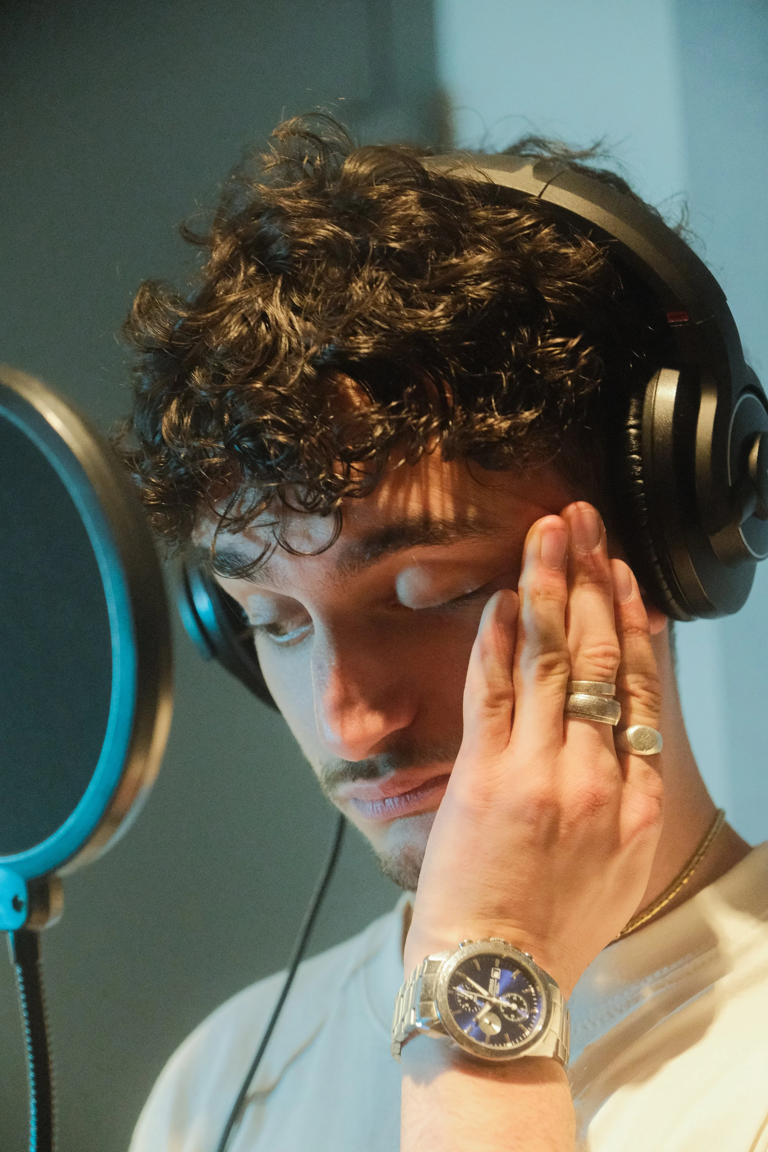 The New Consistent - Room Temperature (Abbey Road Freestyle)