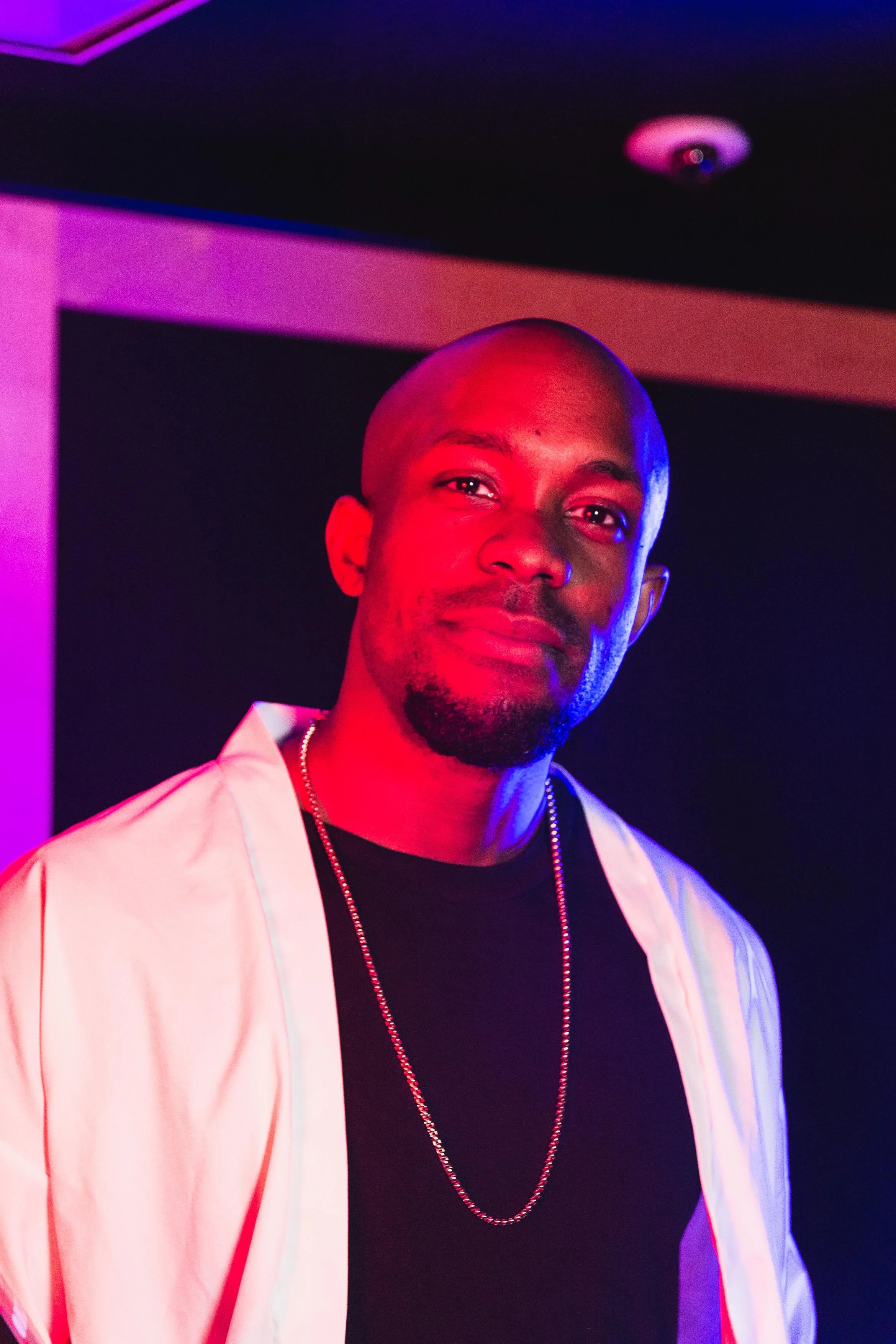 PREMIERE: Kyro - Dreams Never Die (Official Video)