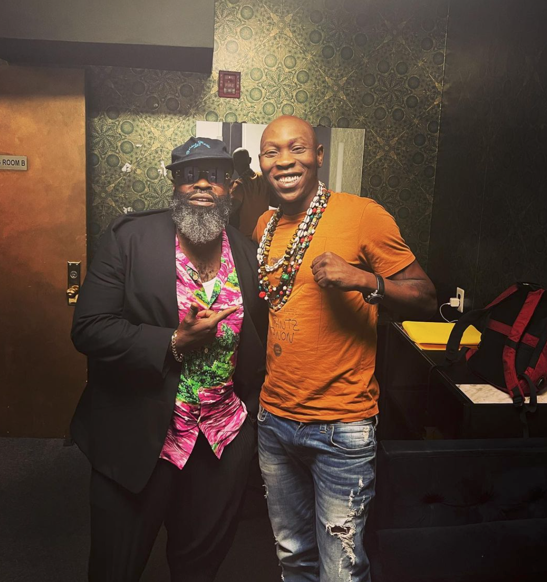 Seun Kuti &amp; Black Thought - Kuku Kee Me (Molotov Remix) (Official Video) (Copy)