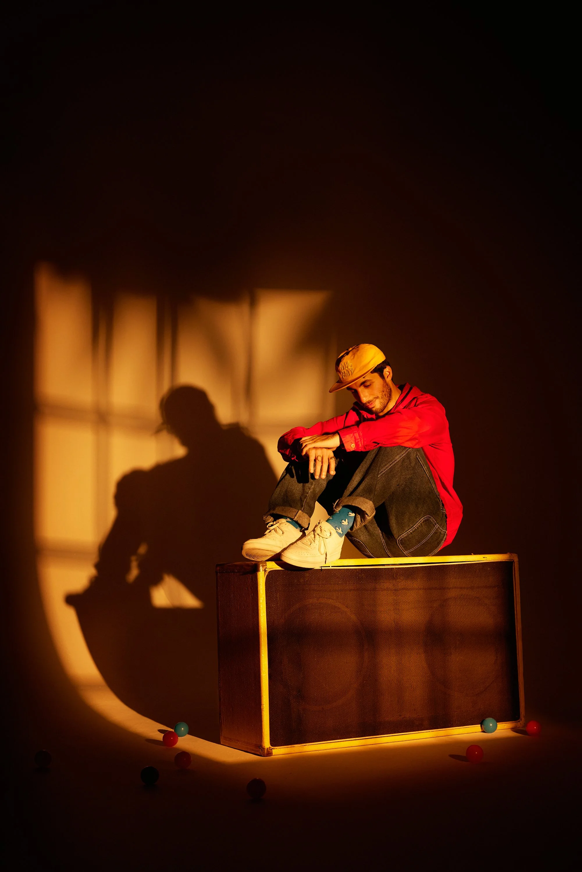 Mike Clay ft: Sara Diamond - Redcup (Single) + 10 Questions