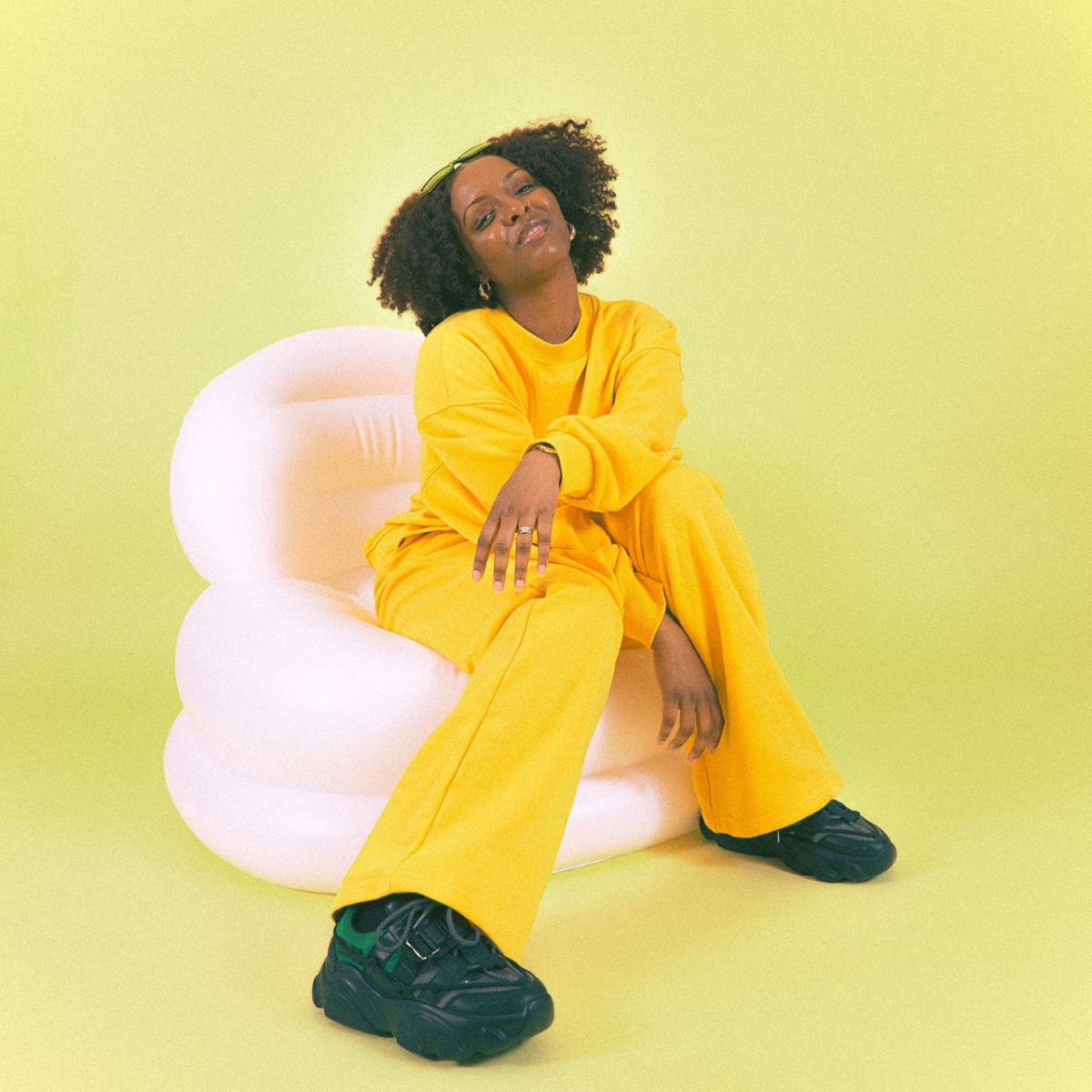 Layfullstop - Family Affair (Official Video) + 10 Questions