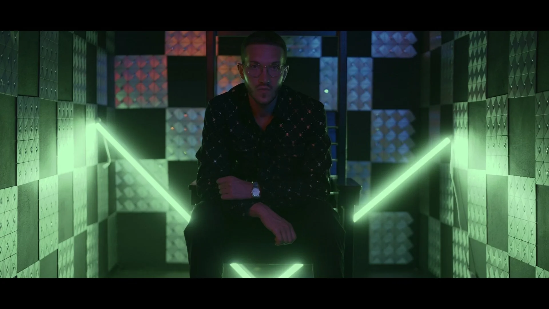 PREMIERE: PAUL2000 - Super Dope (Single) + 10 Questions