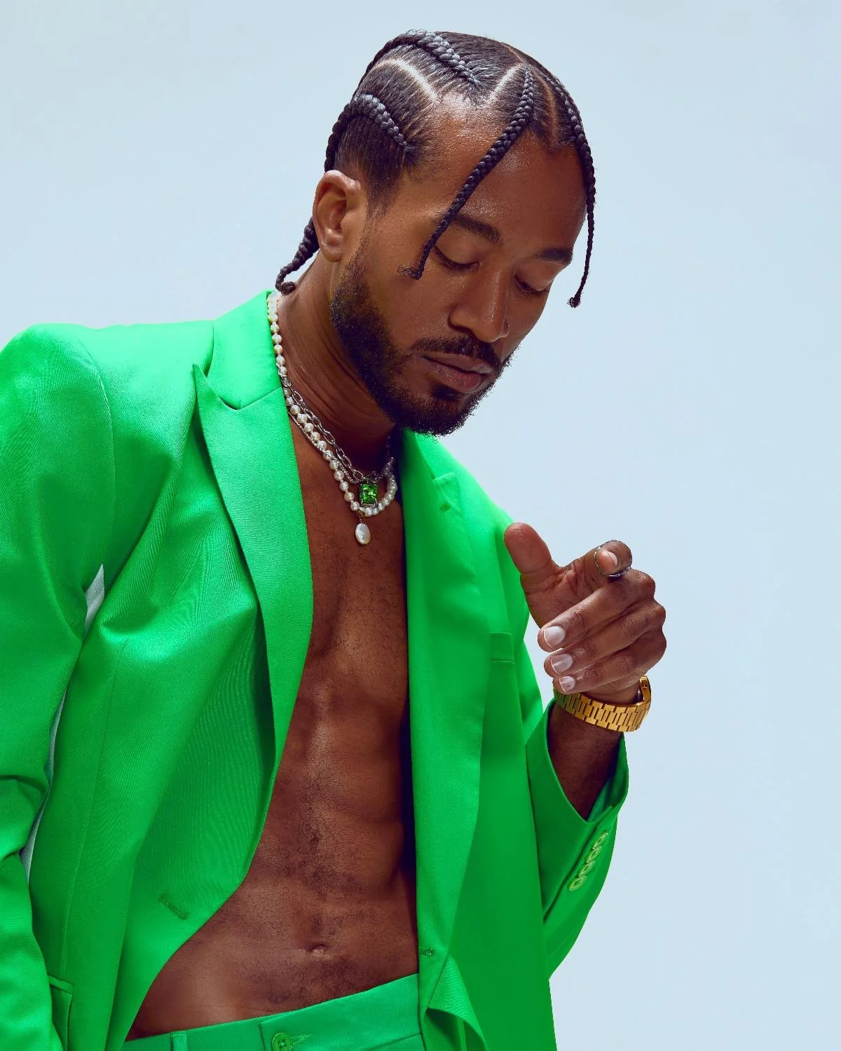  evrYwhr ft: Patoranking - Roll On Me (Official Video) + 10 Questions