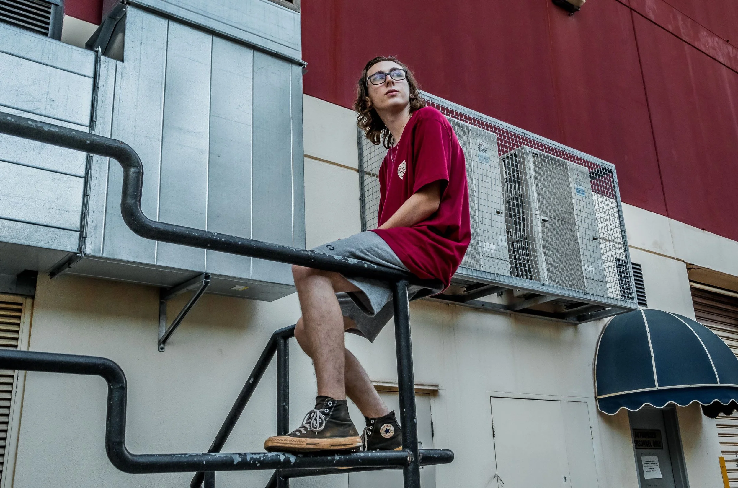 Seaning - Brainwaves (Official Video)