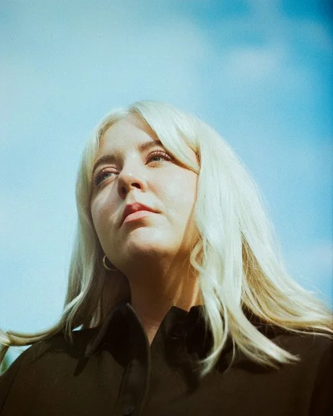 Mariella - Disconnect (Official Video + Review)