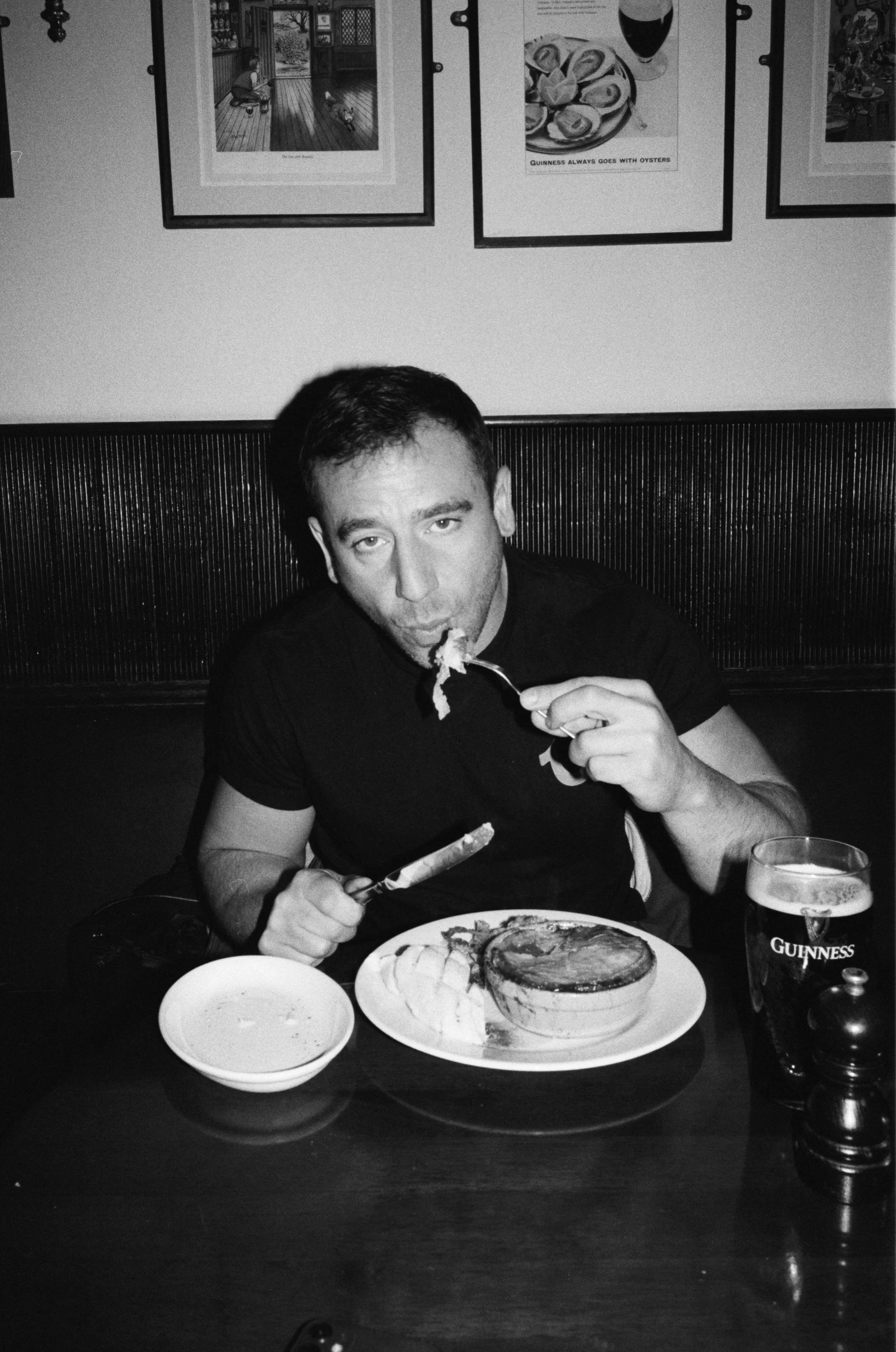 Robert ft: Rag N Bone Man - Porridge (Official Video)