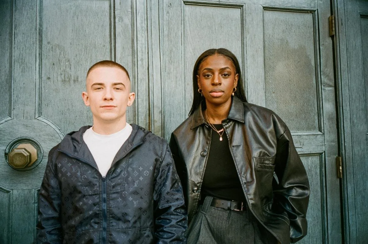 ArrDee&nbsp;and&nbsp;Cat Burns - Home For My Heart (Official Video)