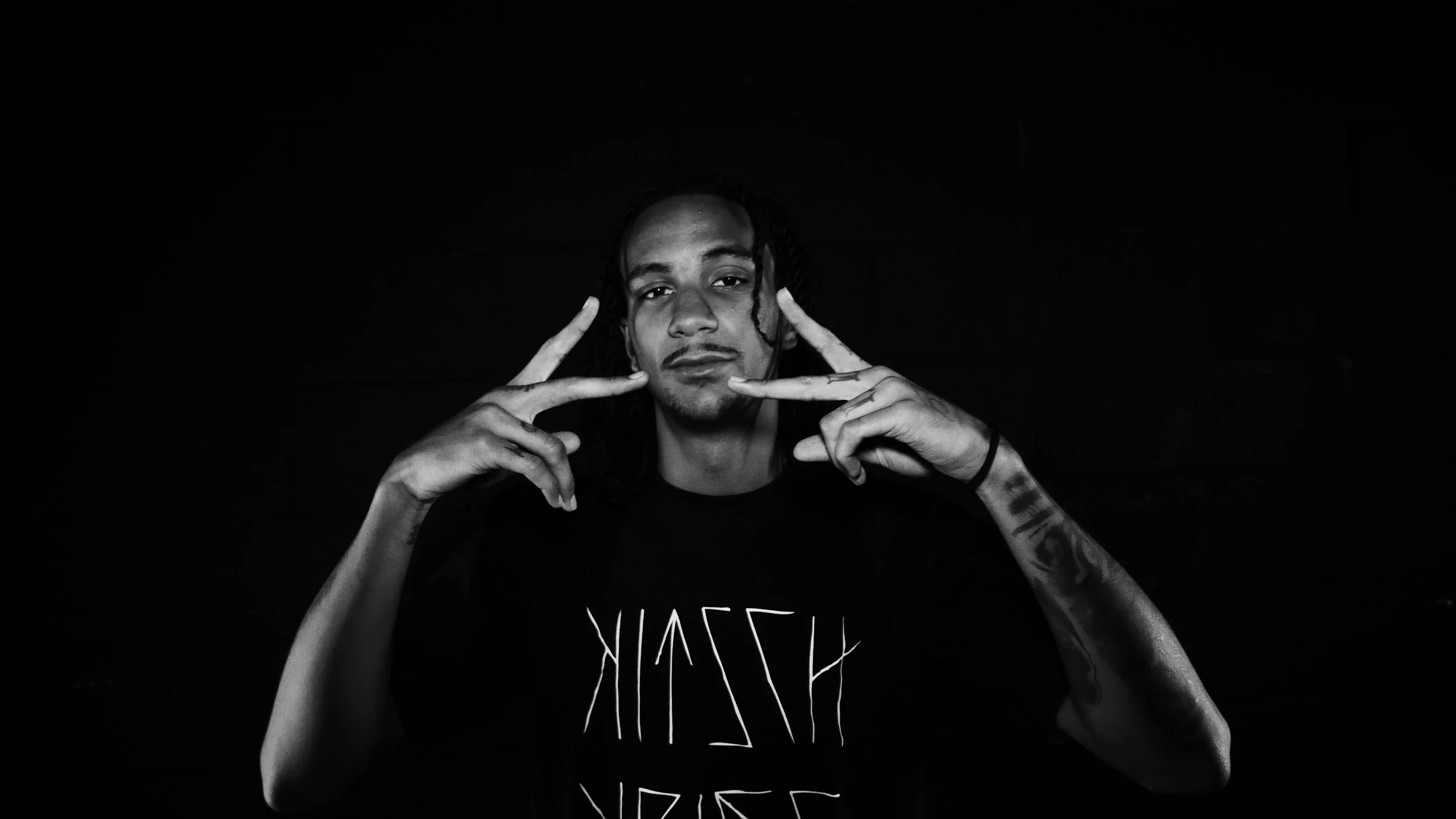 KITSCHKRIEG ft: ARZ - BABY (Official Video)