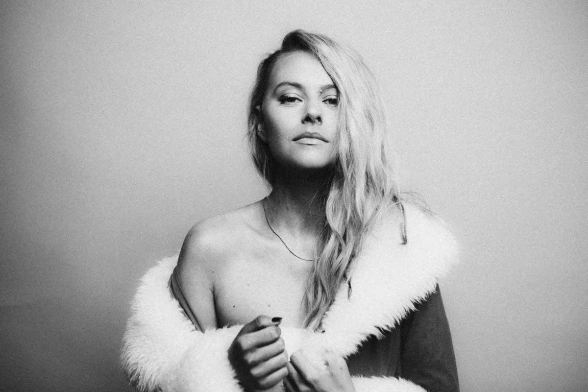 Lusaint - Fool For You (Single)