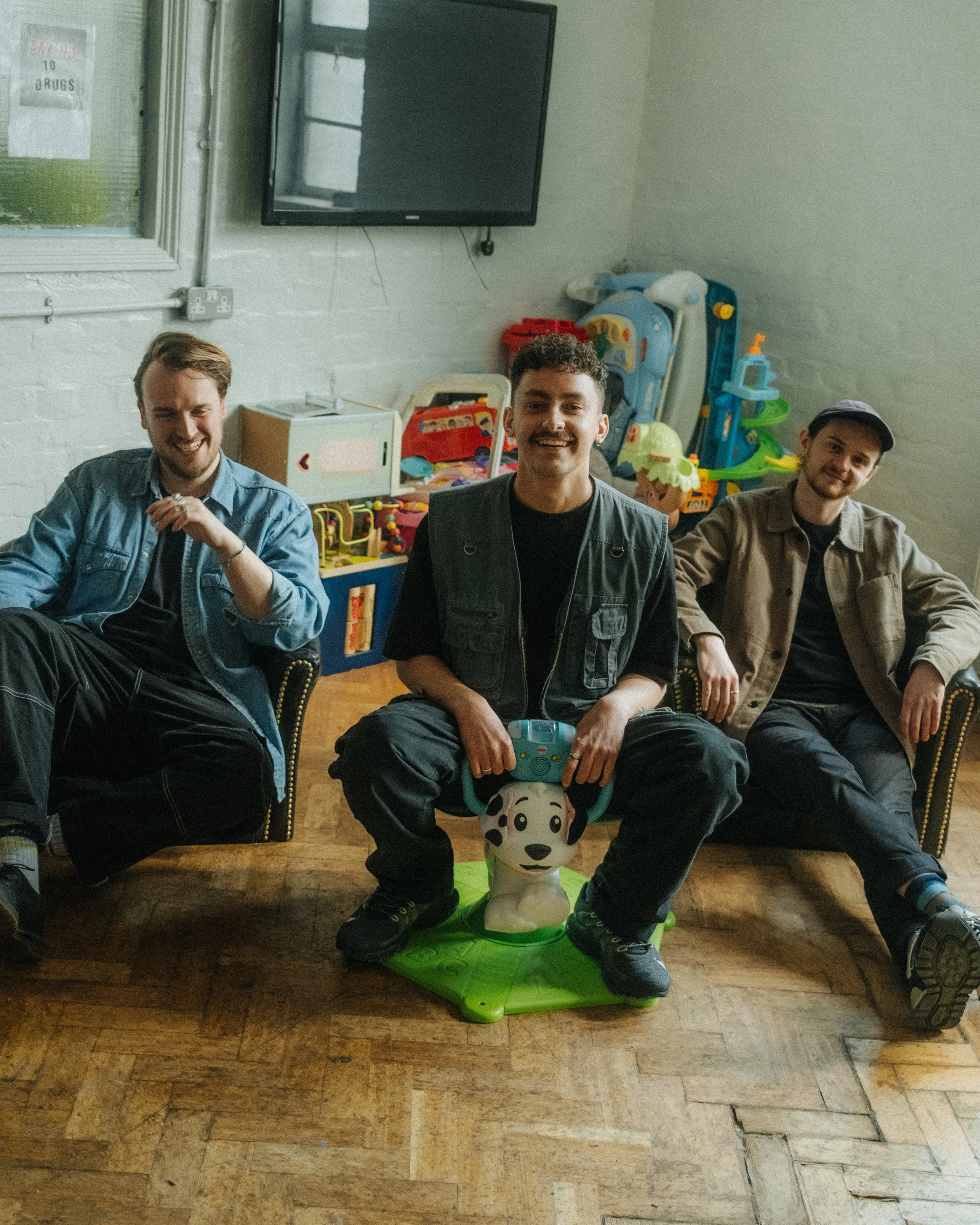 Jacana People x Antony Szmierek - Twist Forever (Official Video) + 10 Questions