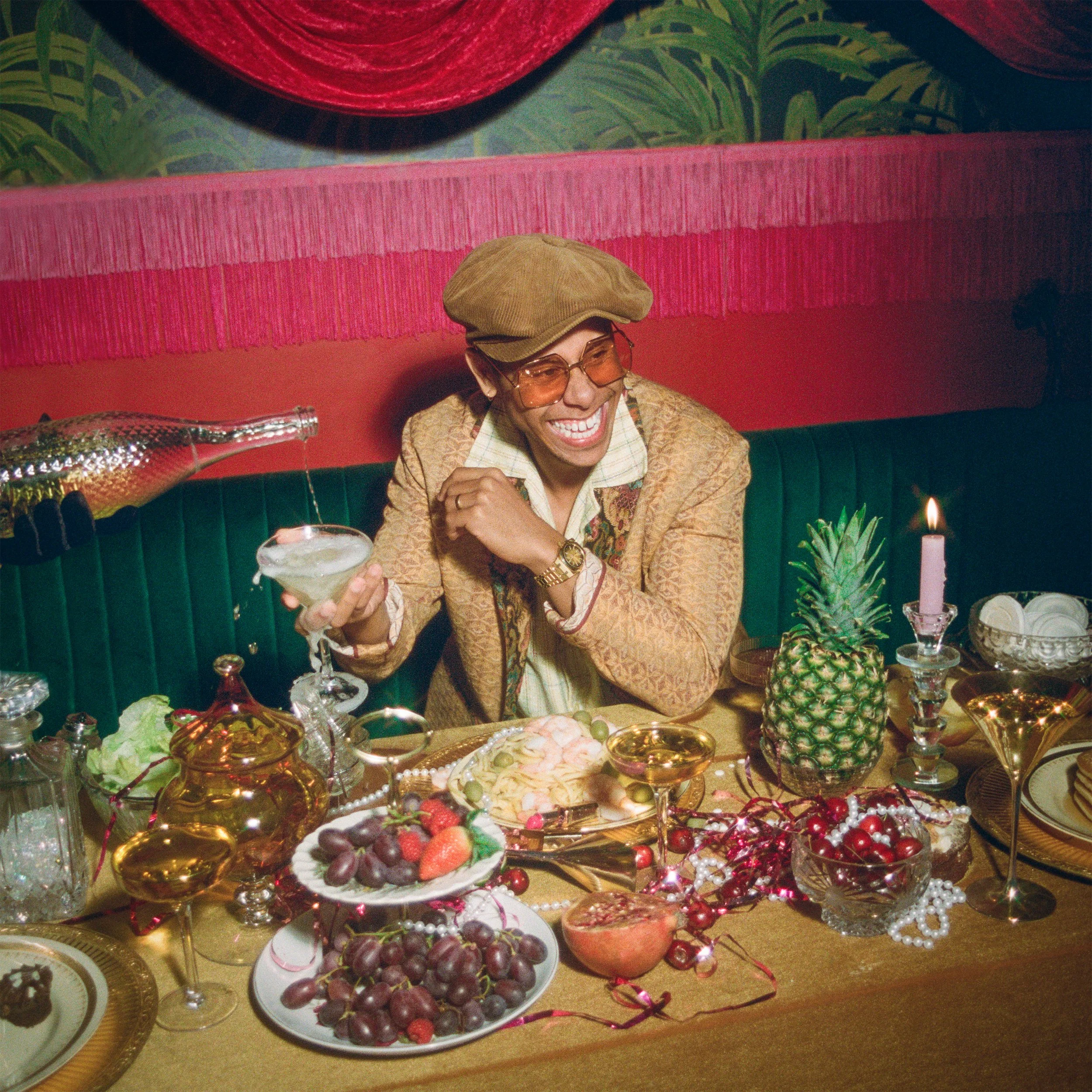 Reuben James ft: Ric Wilson, Joel Culpepper + Carrtoons - Champagne Kisses (Single)