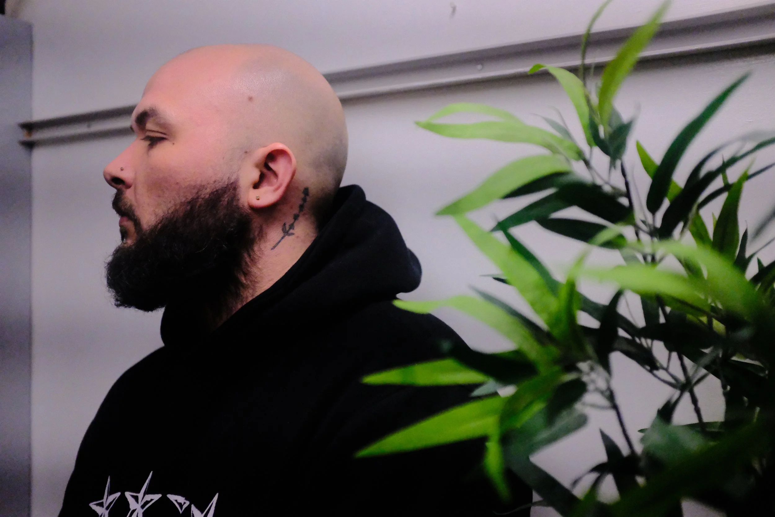 Ess_West - Damn (Single)