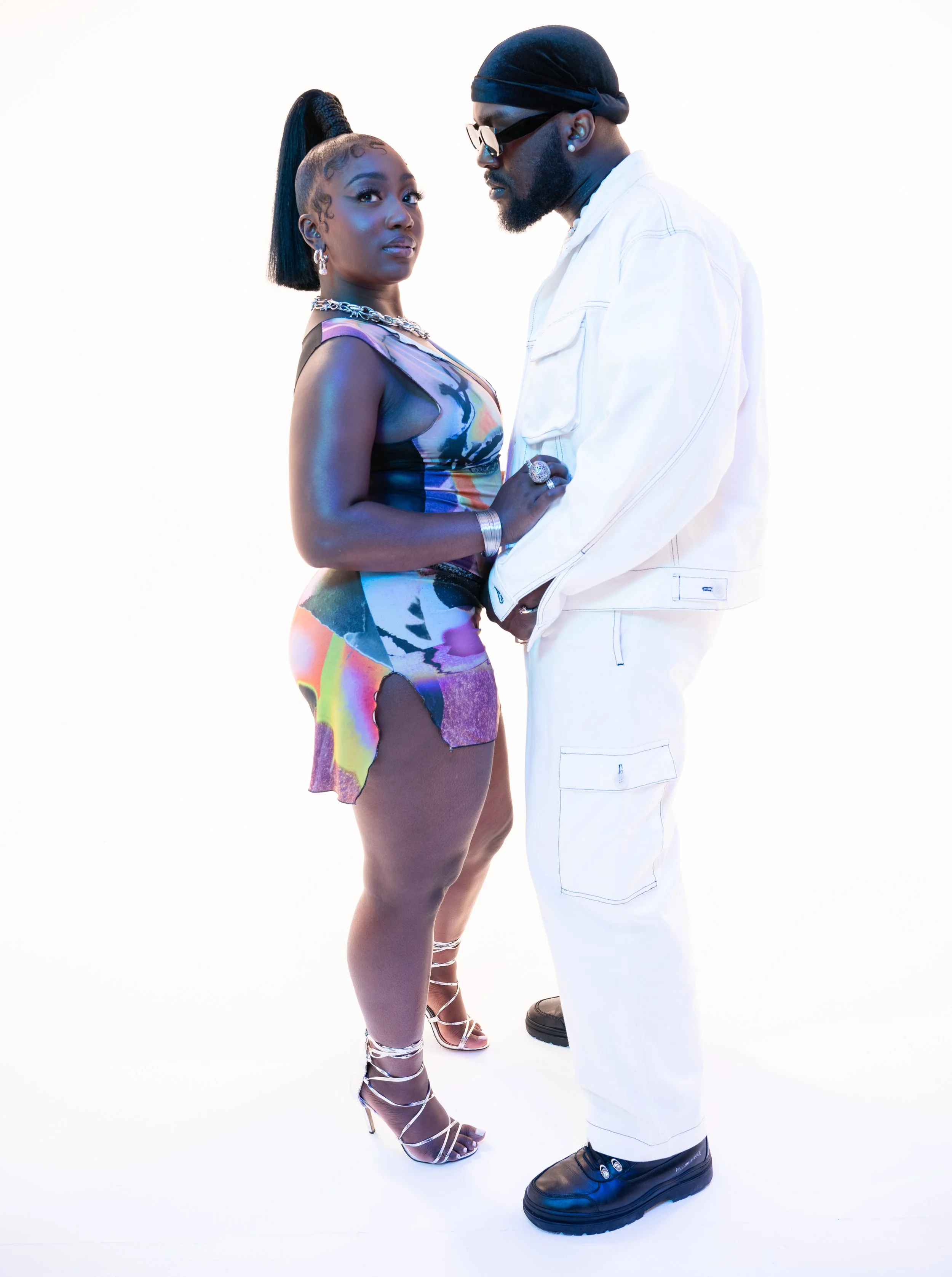 Br3nya ft: Tay Iwar - Us (Official Video)