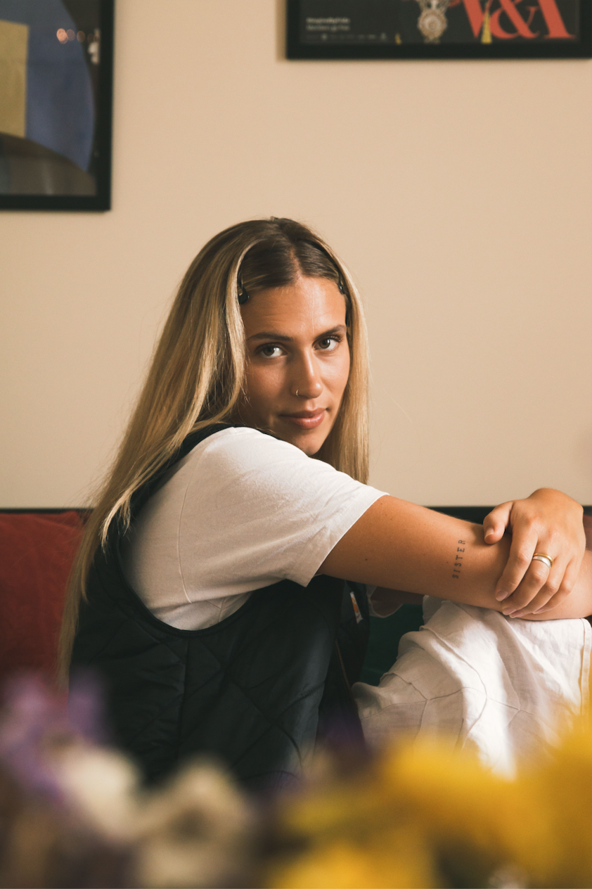 Zola Courtney - California (Single)