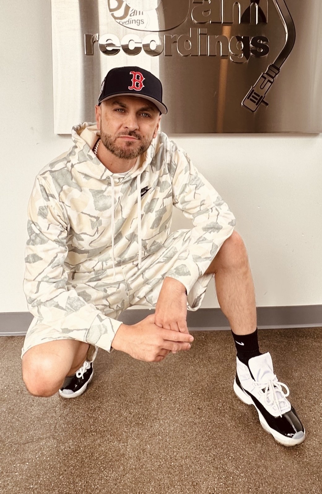 Mr Peter Parker ft: Freeway &amp; Ren Thomas - Sheesh (Single)