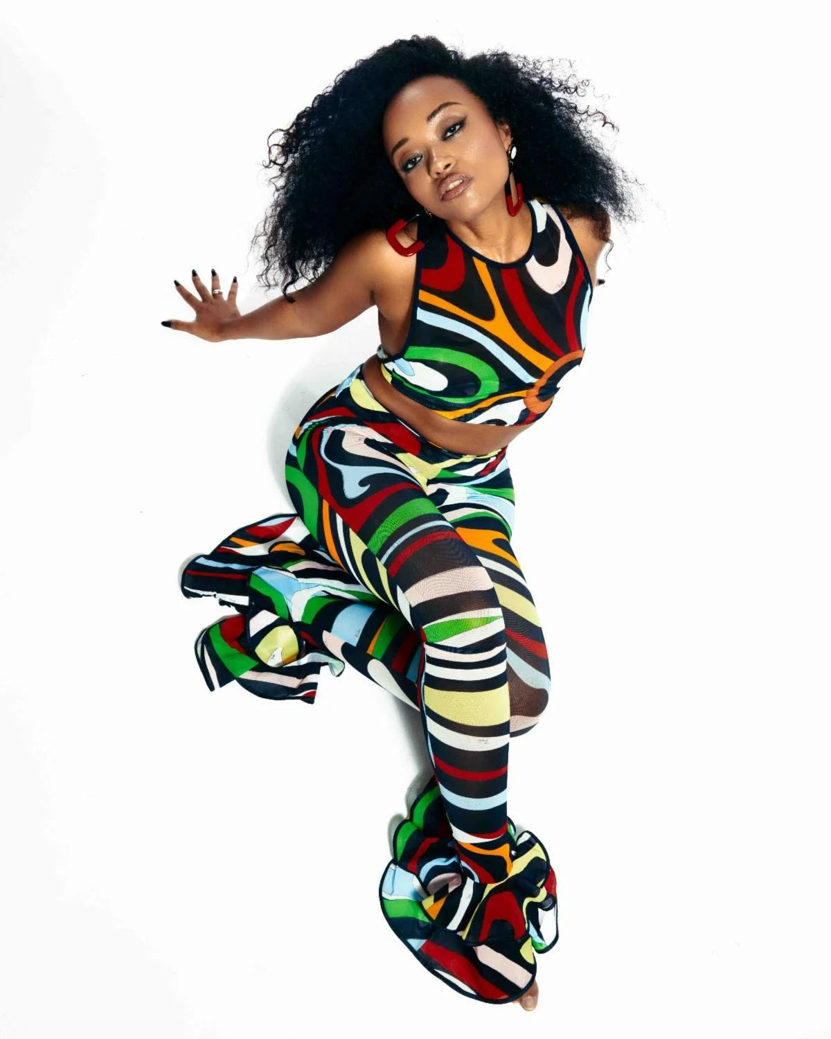 Shay Lia - ON THE LOW (Single)