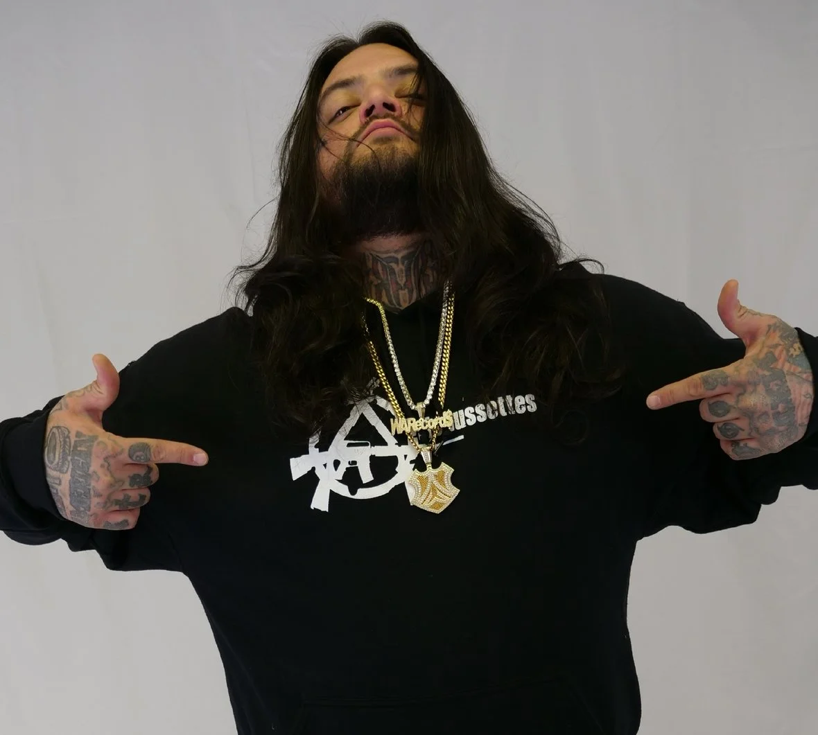 Arichussettes ft: DJ Slipwax - Orangutan (Official Video)