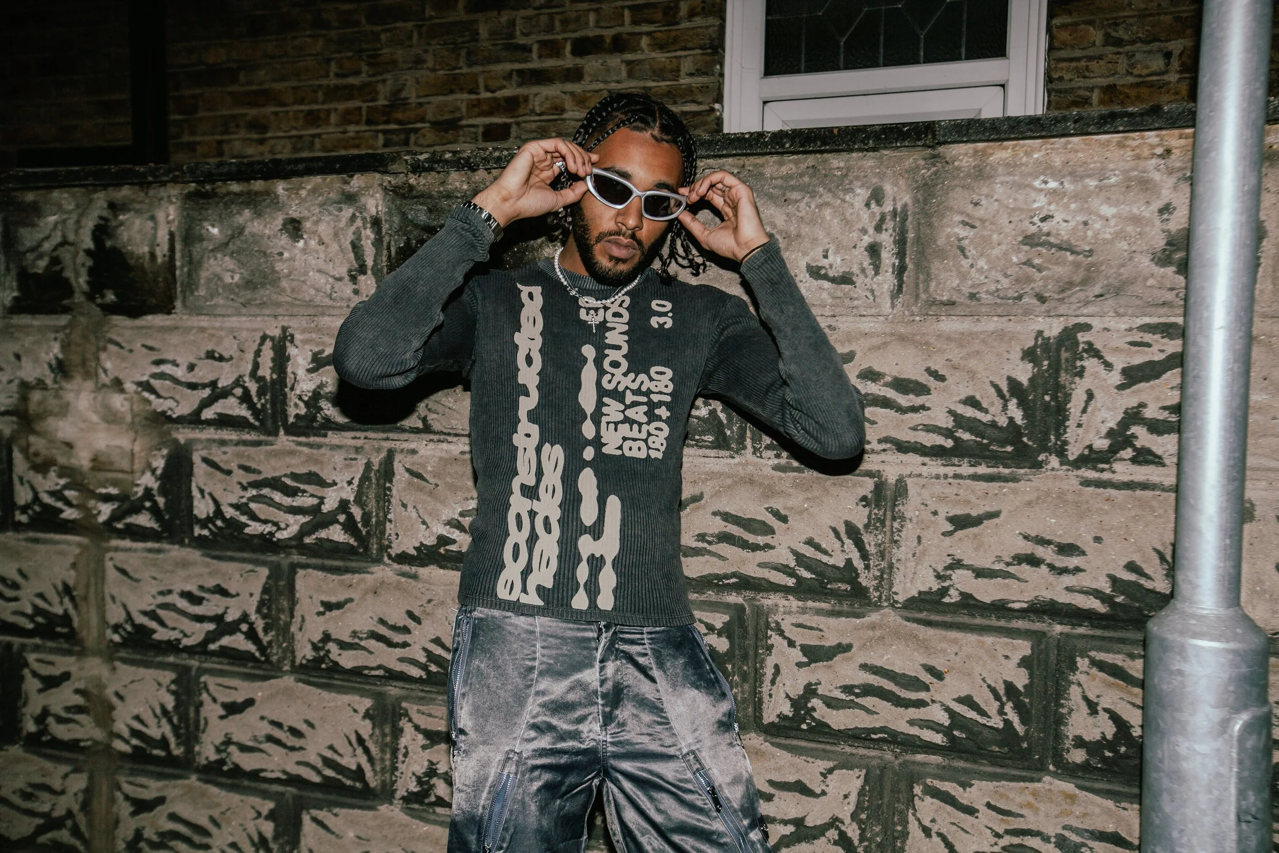 PREMIERE: Emeka - Chulita (Official Video) + 10 Questions