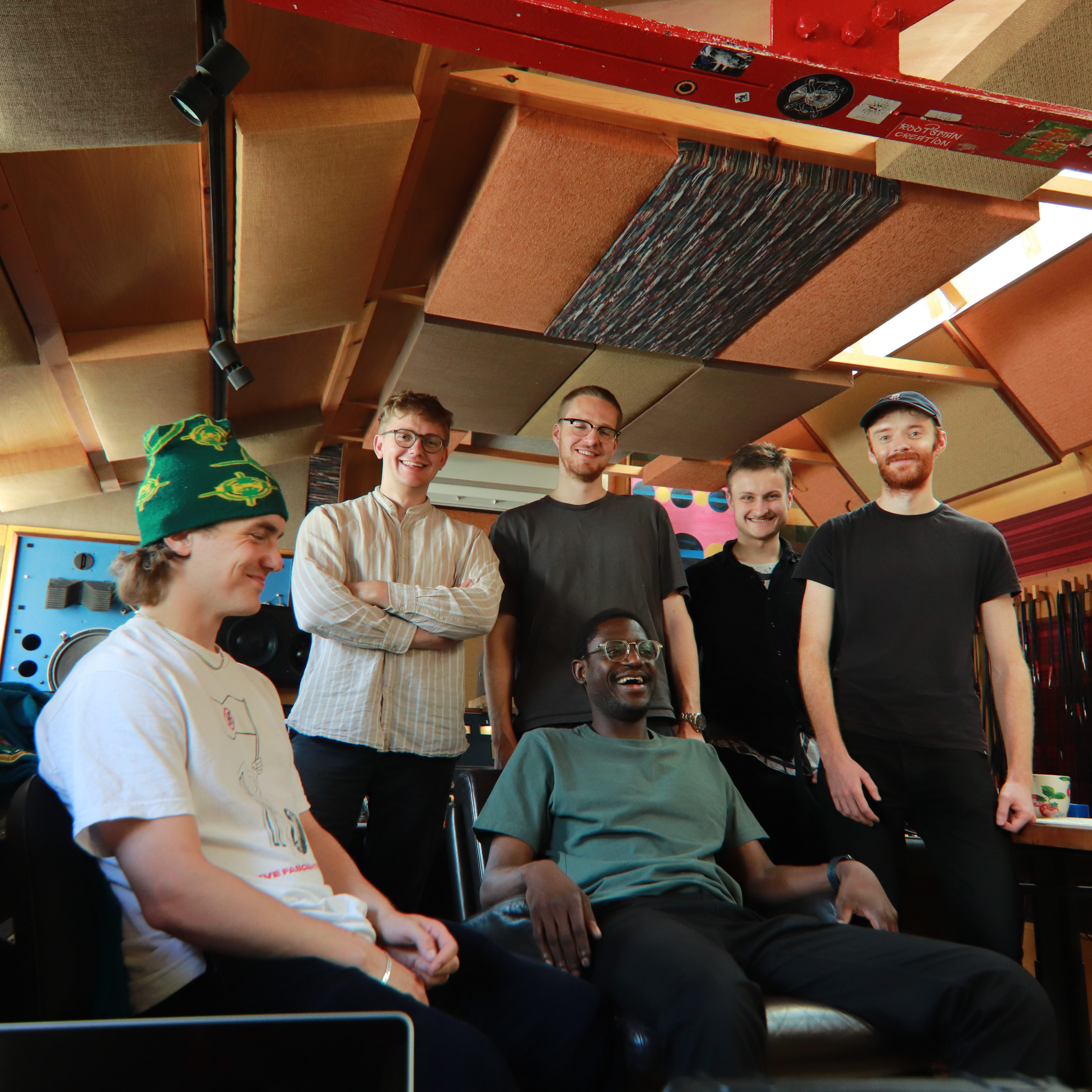 Nye Banfield - Bellarom Gold (Single)