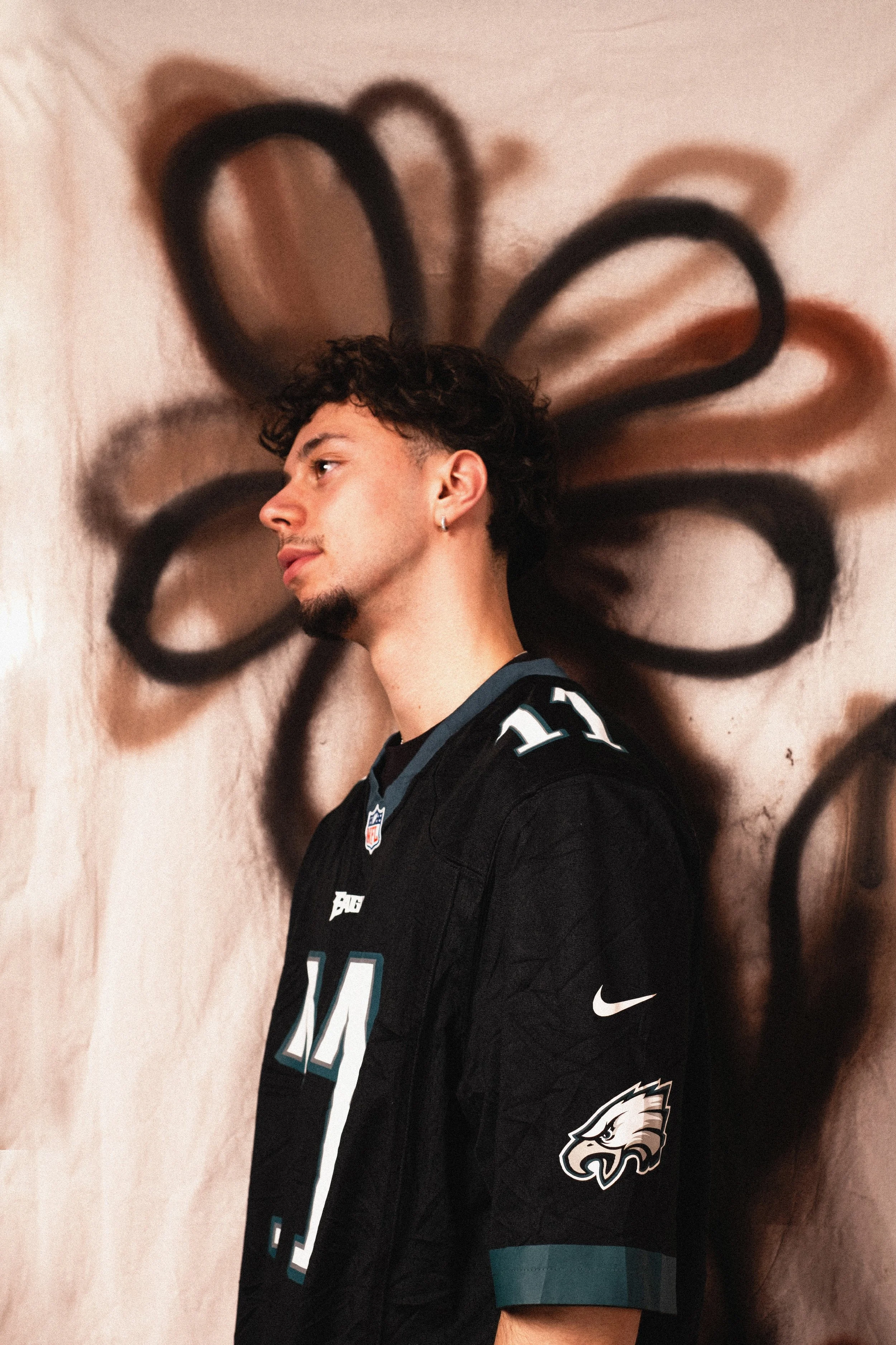 Reuben Aziz - come thruuu (Official Video)