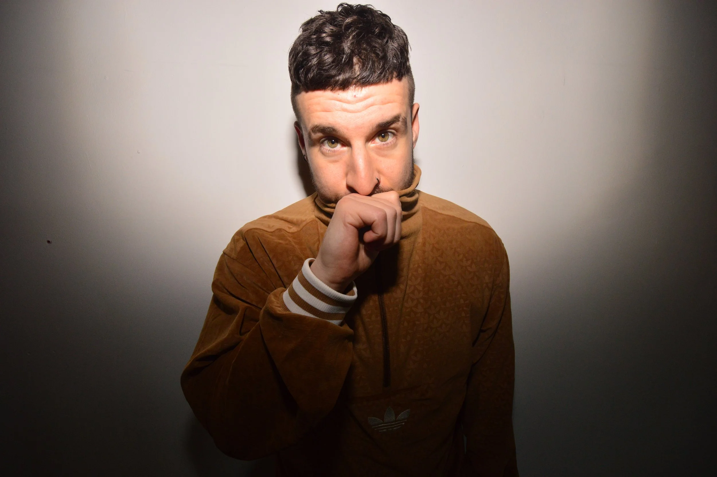 Minas - Grazes (EP) + 10 Questions