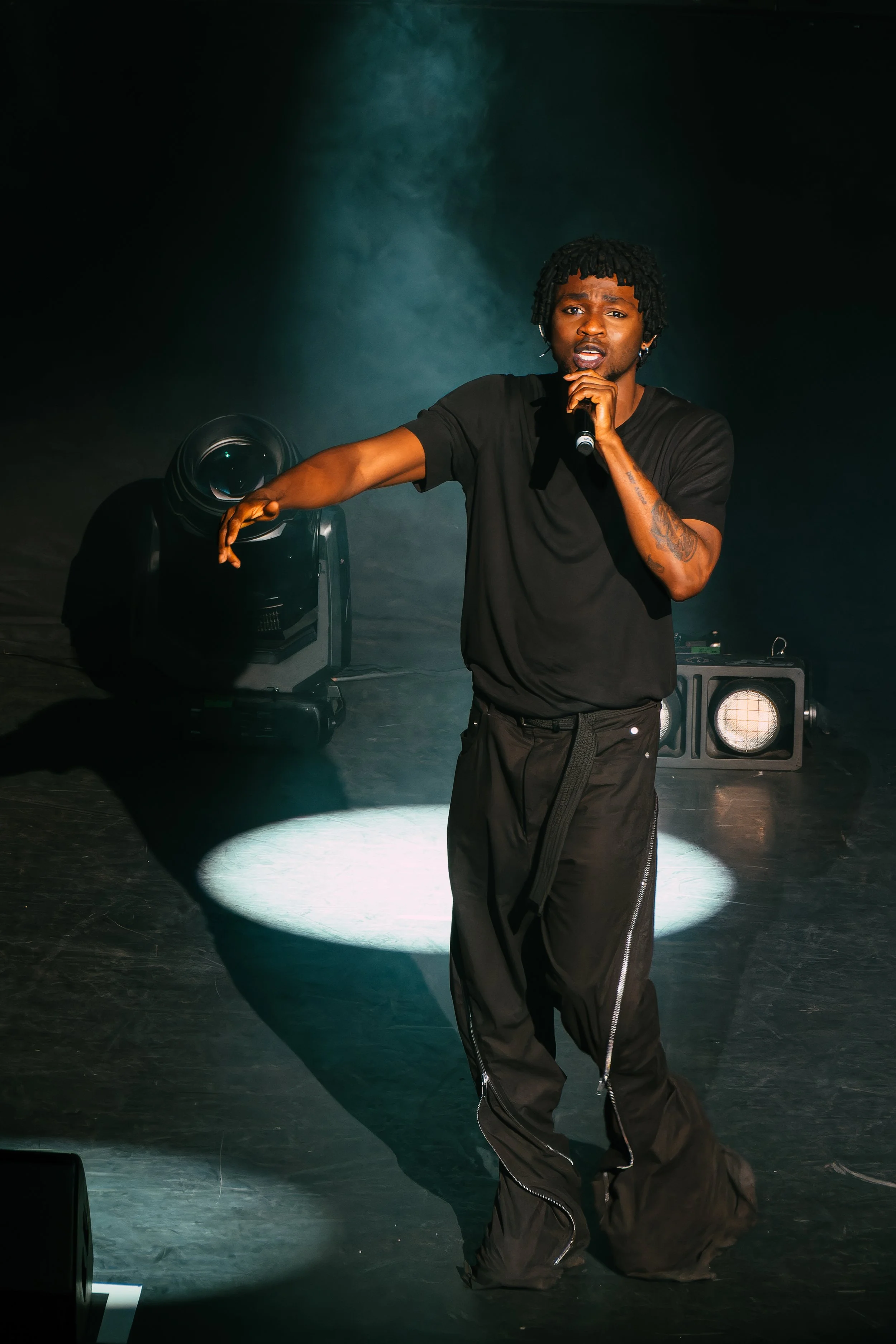 Omah-Lay-Apollo-Feb-20-2024-02.jpg