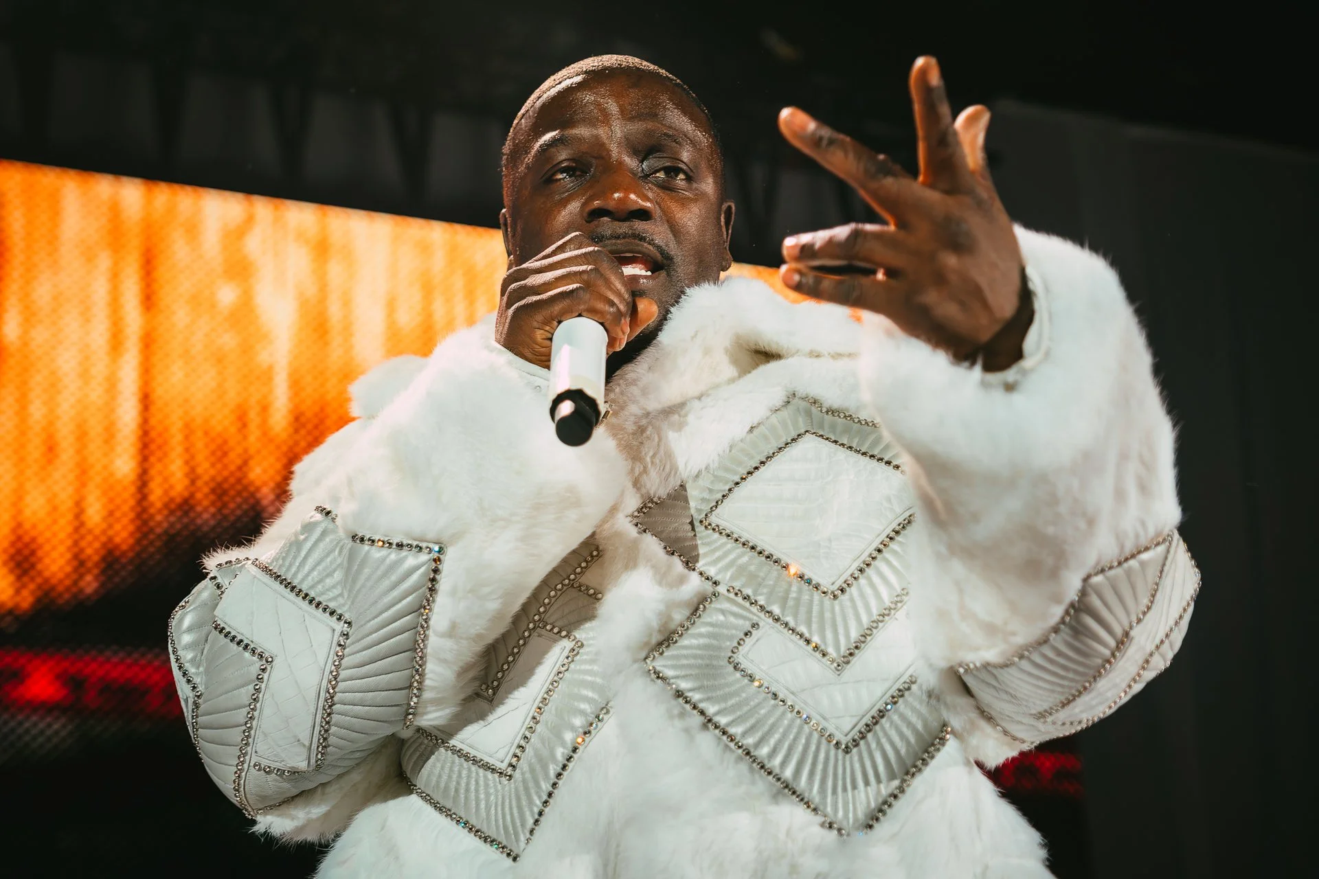 Akon-Apollo-April-28-2024-Screen-12.jpg