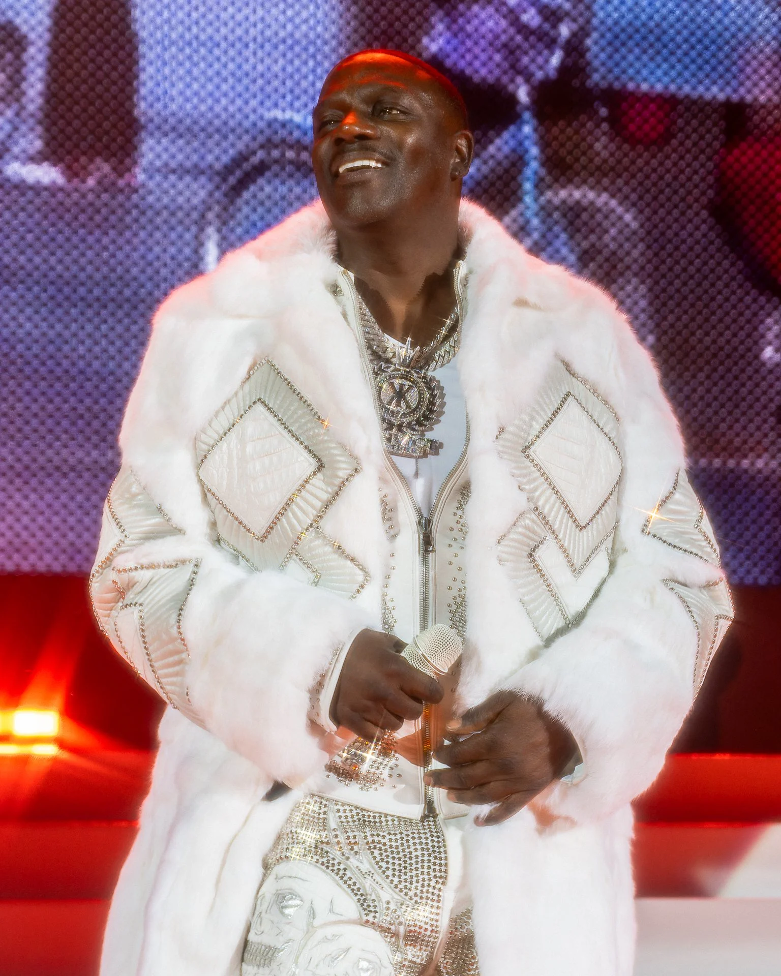 Akon-Apollo-April-28-2024-Screen-18.jpg