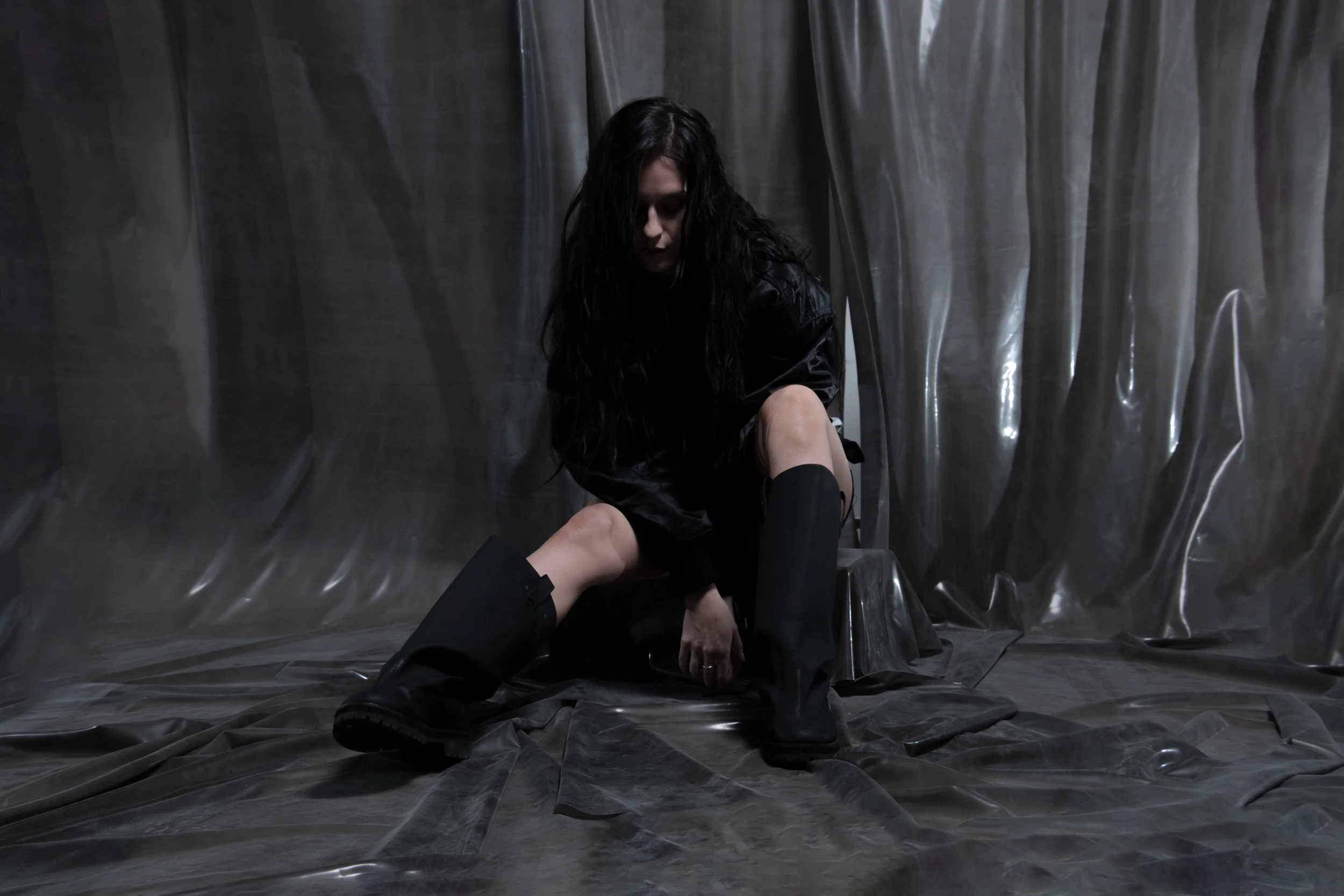 Clara La San - Talking to You (Official Video)