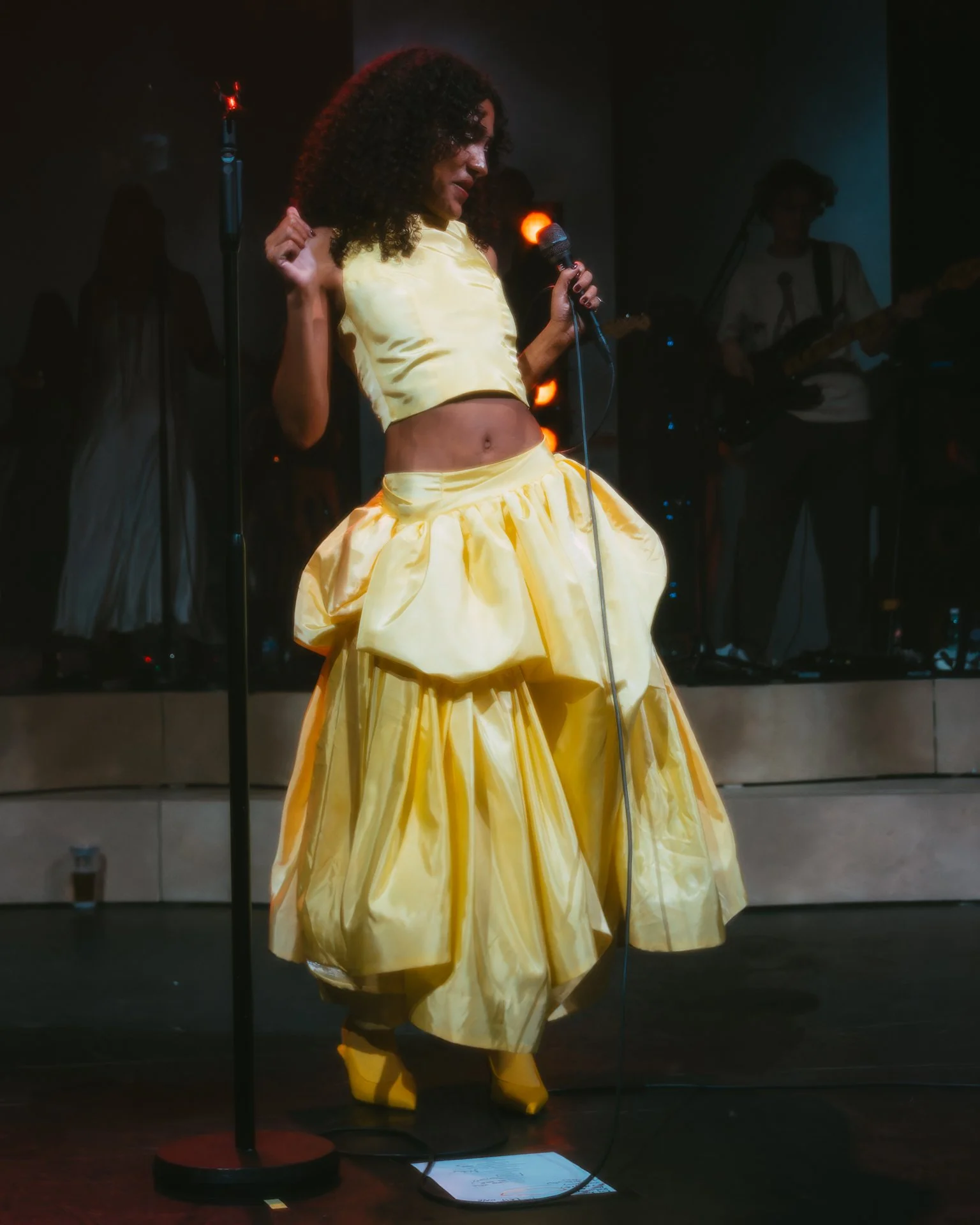 Olivia-Dean-Hammersmith-Apollo-May-05-2024-Screen-43.jpg