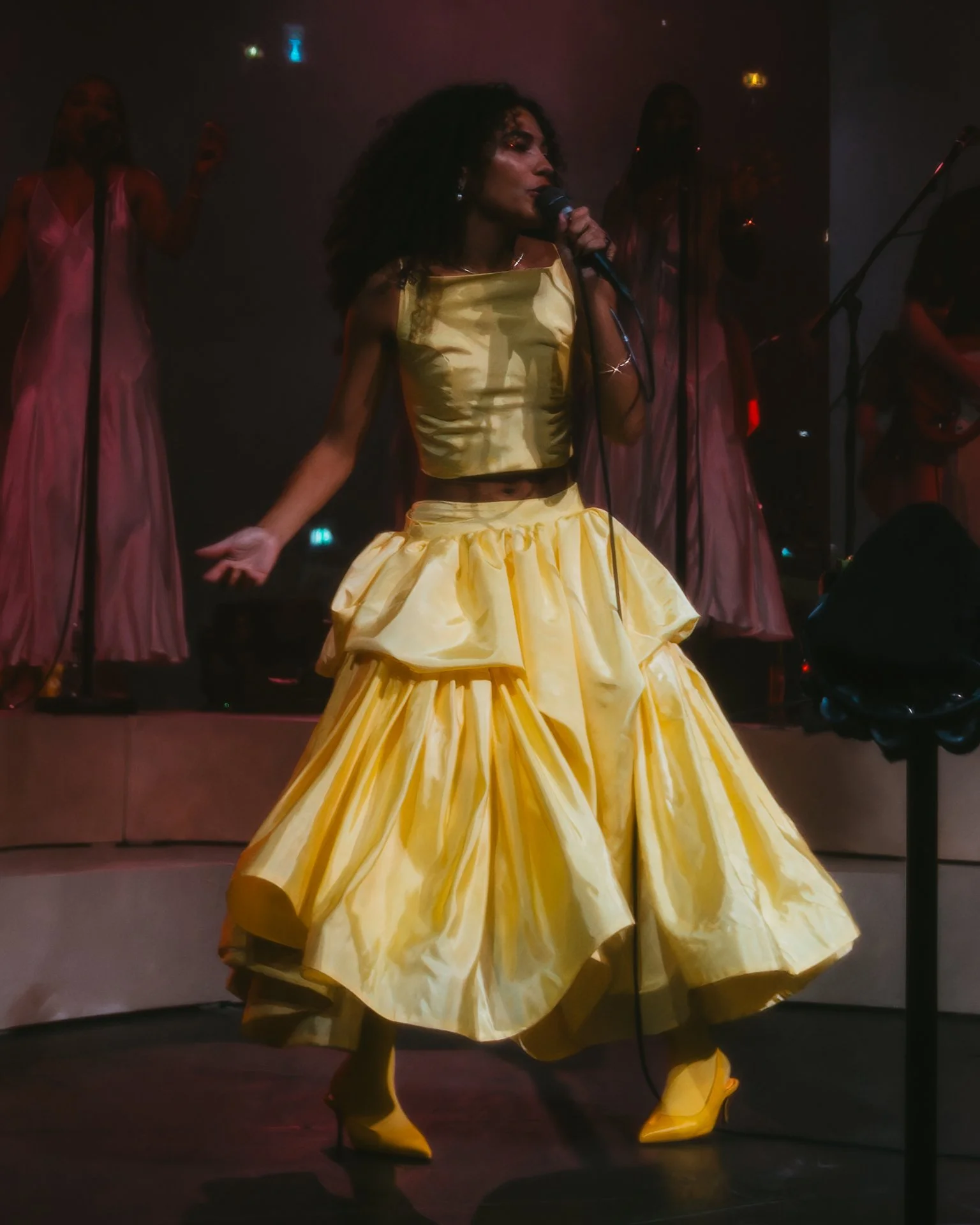 Olivia-Dean-Hammersmith-Apollo-May-05-2024-Screen-45.jpg