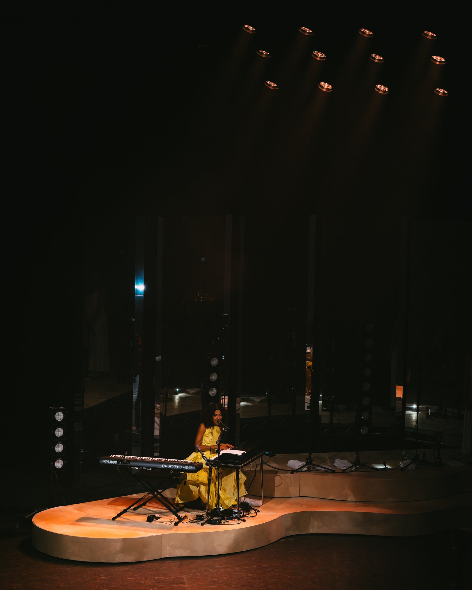 Olivia-Dean-Hammersmith-Apollo-May-05-2024-Screen-50.jpg