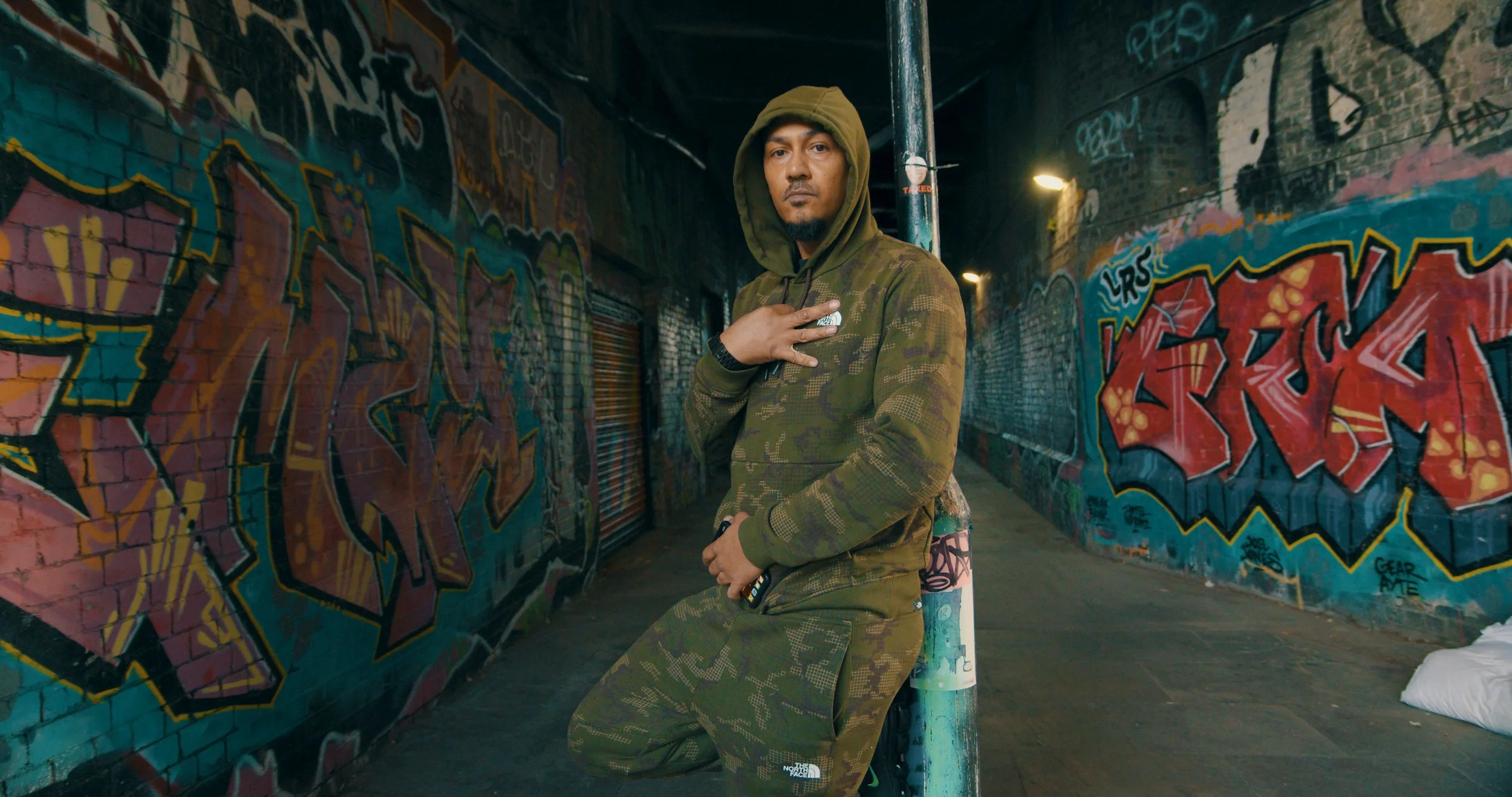 EDB-BROOKSY - Dem Mus Feel (Single)