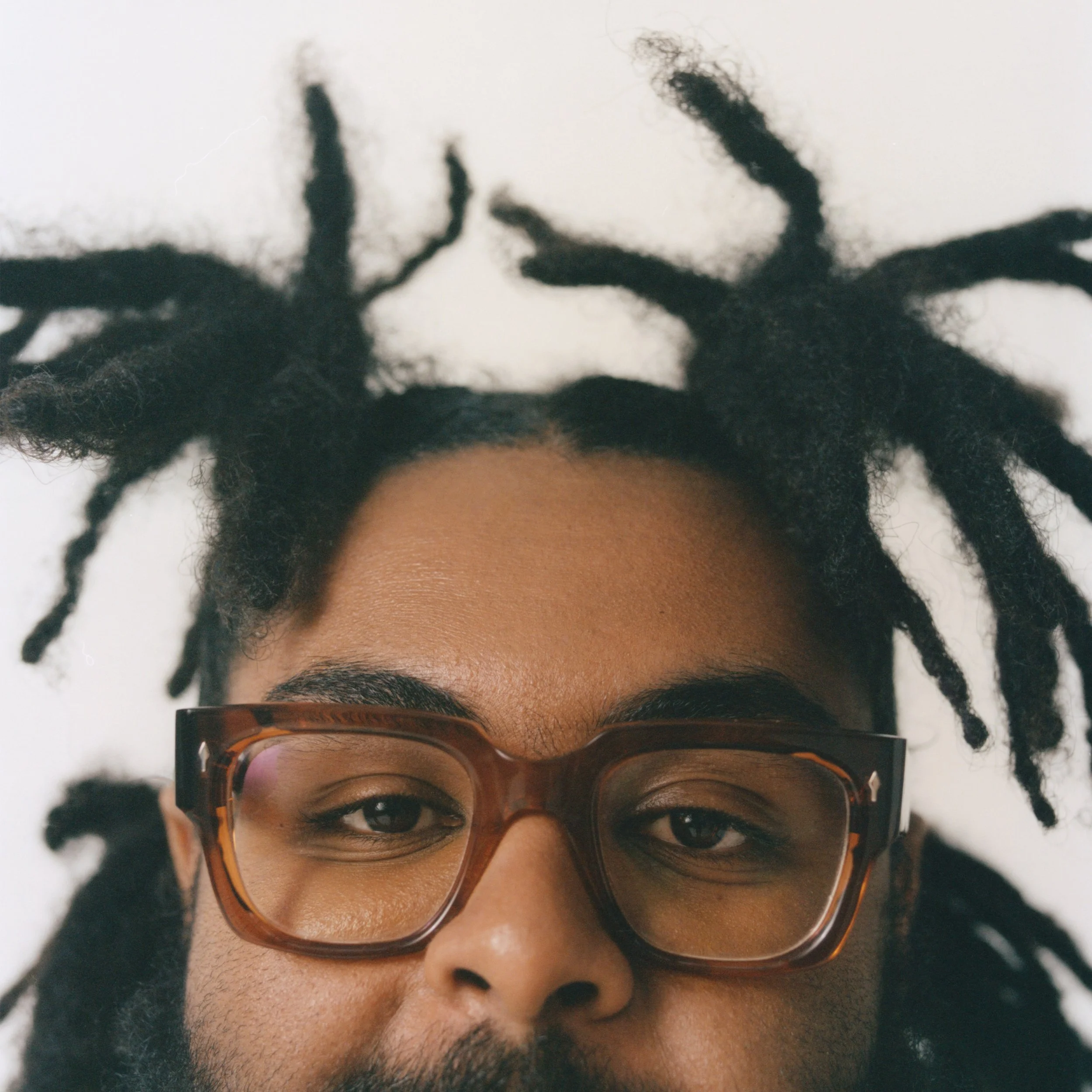 Elmiene - Light Work (Official Video)