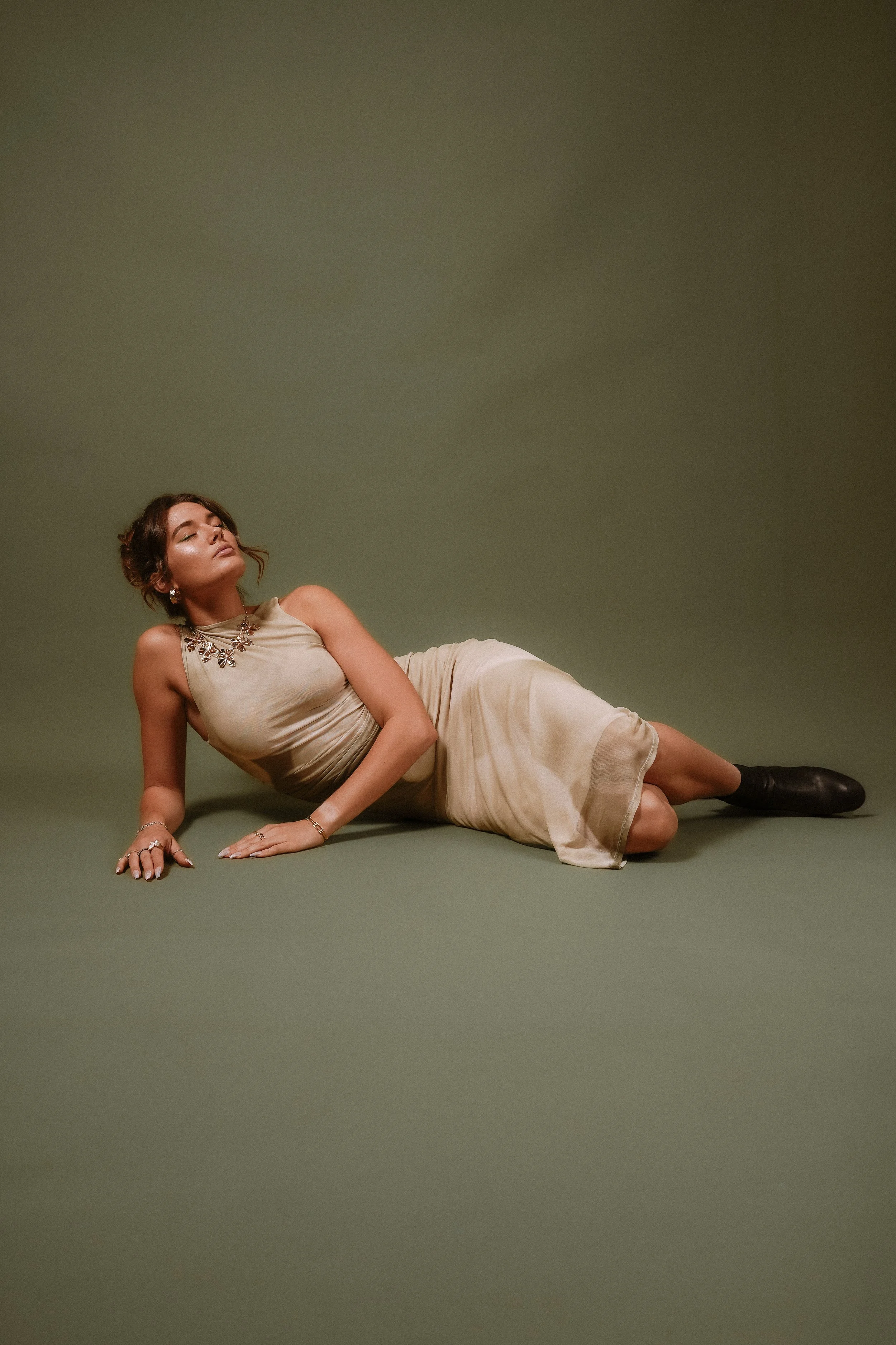 Yasmin Dyer - Be Honest (Single)