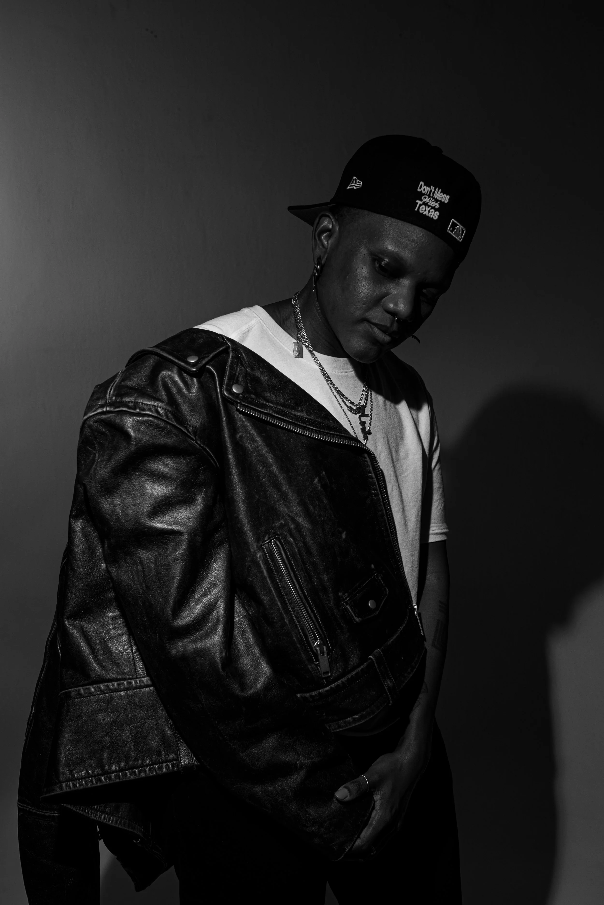 EB Rebel - Buenas Noches (Official Video)