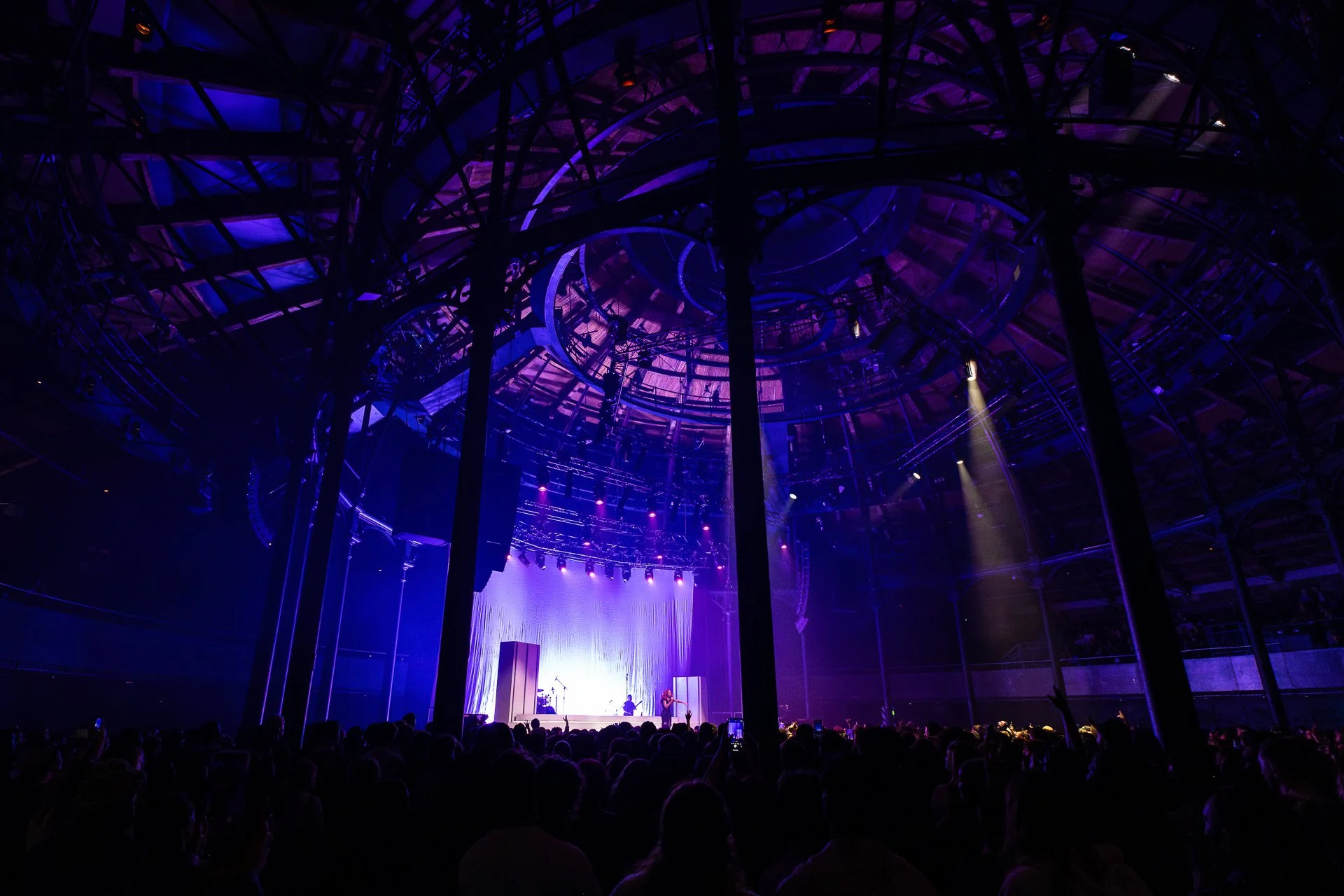 RAVYN-LENAE-ROUNDHOUSE-3-NOV-2025-SCREEN-05.jpg