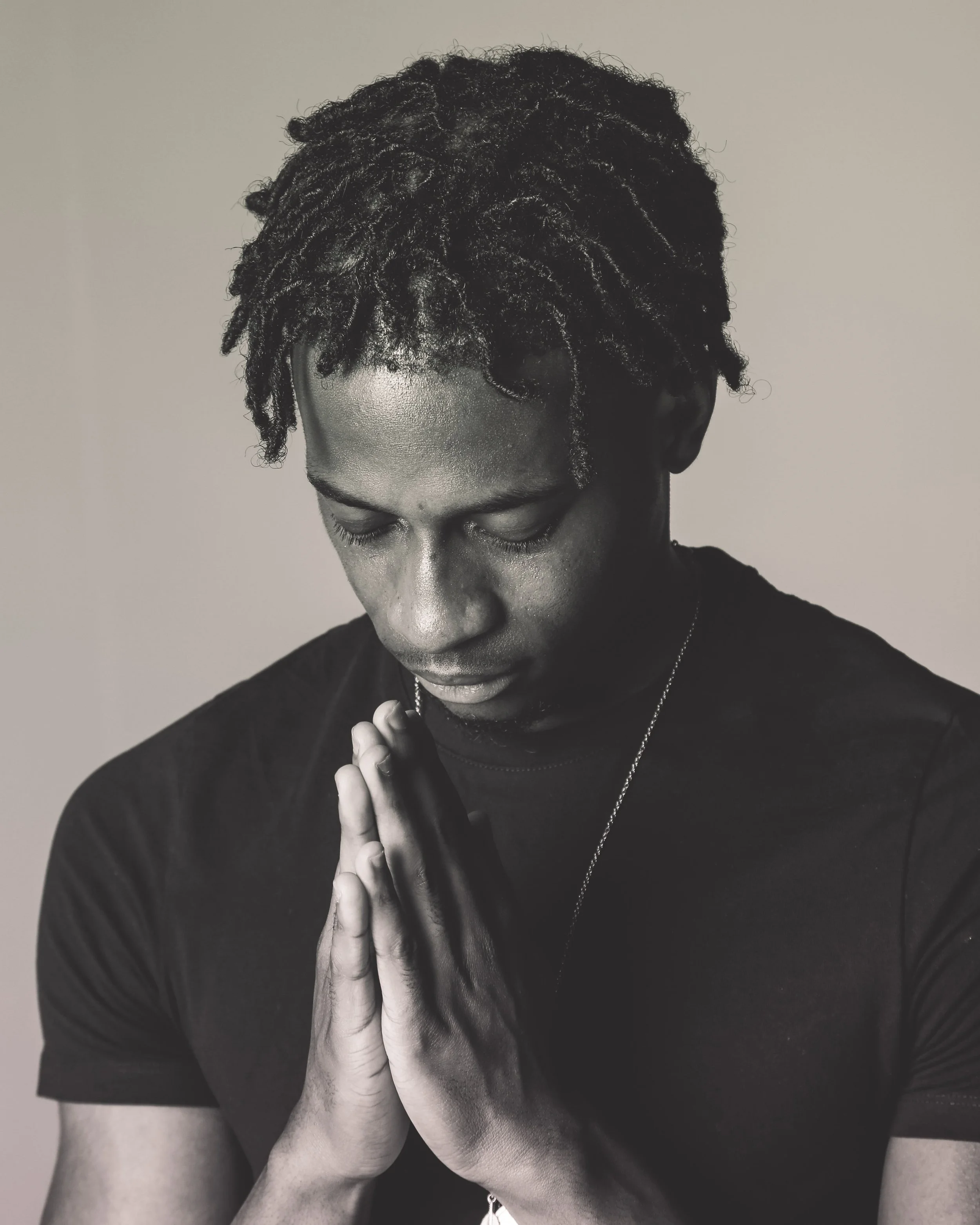 Sugarae - Won’t Let You Down (Official Video)