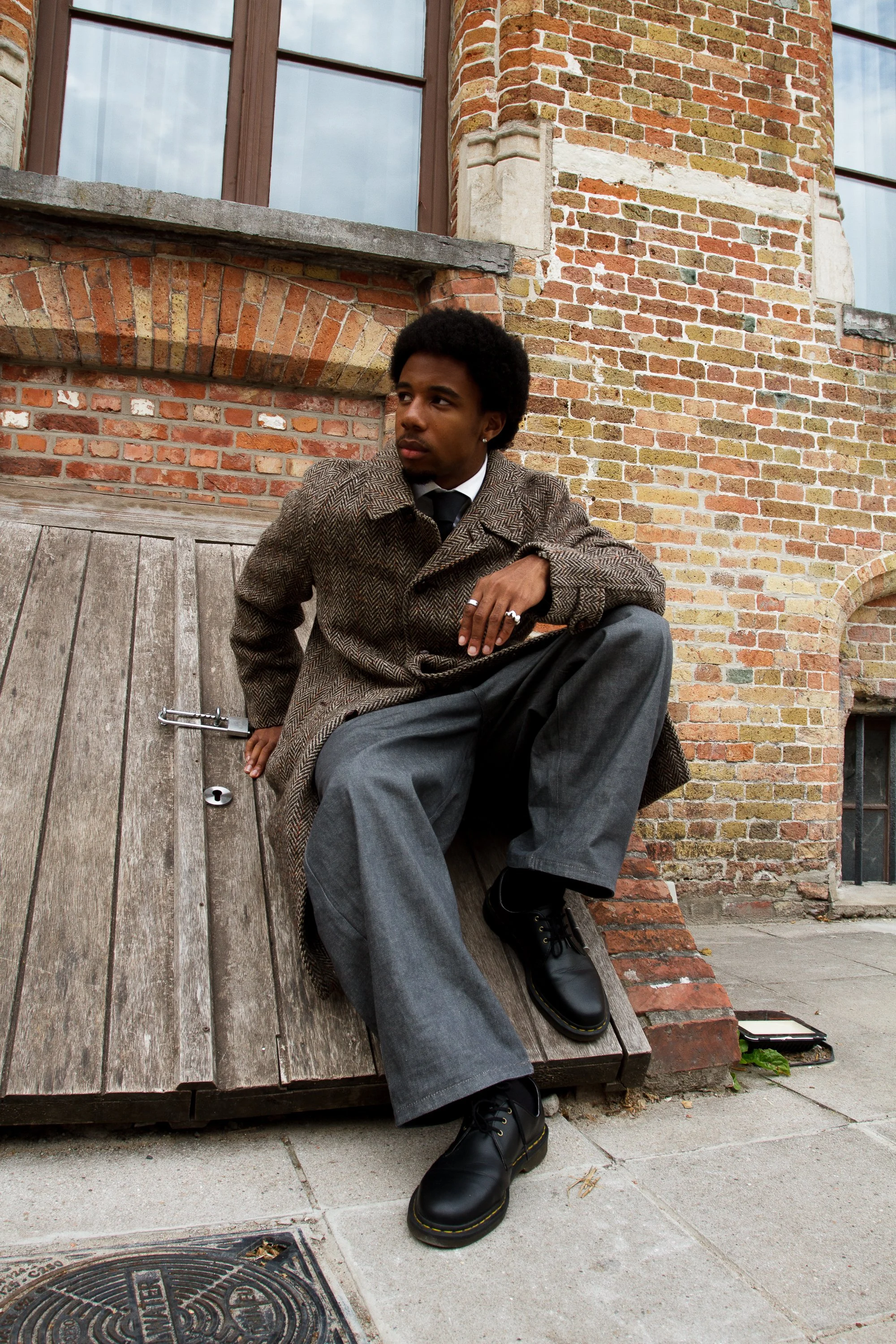 Ebubé - Mr. Postman (Single)