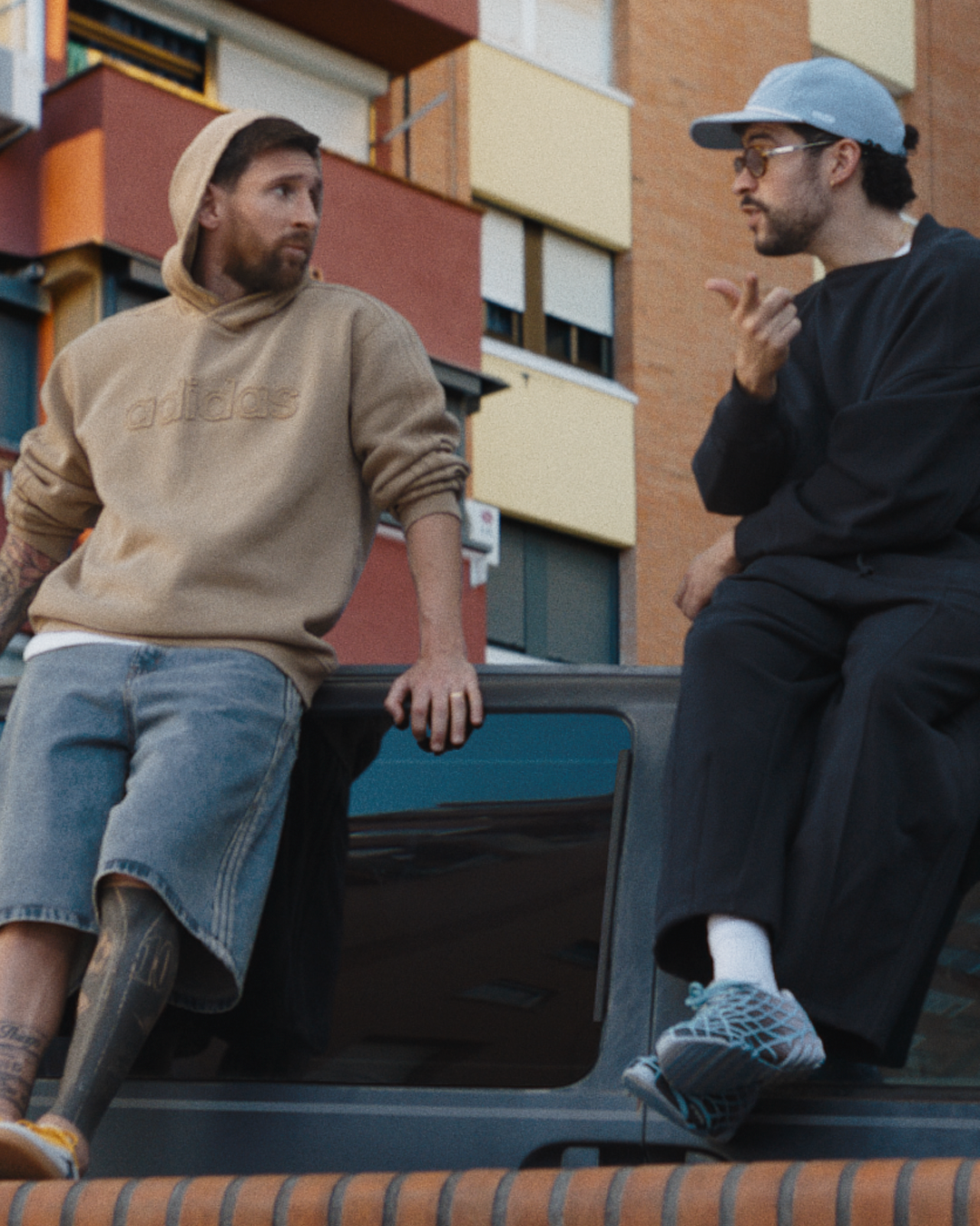 Car_Convo_Messi_BB_4x5.png