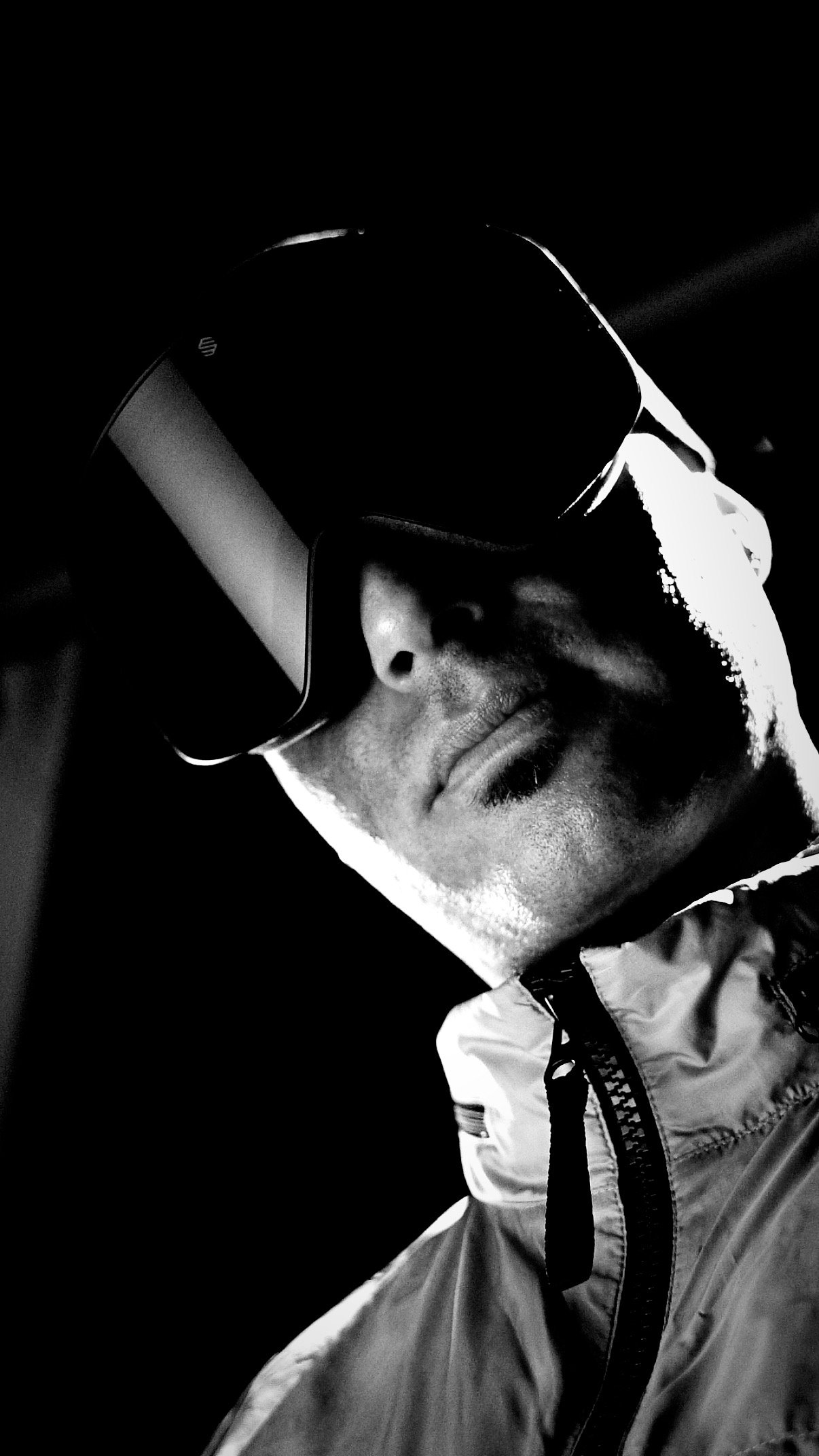 Crazy James - Higher Learning Berlin (Single) + 10 Questions