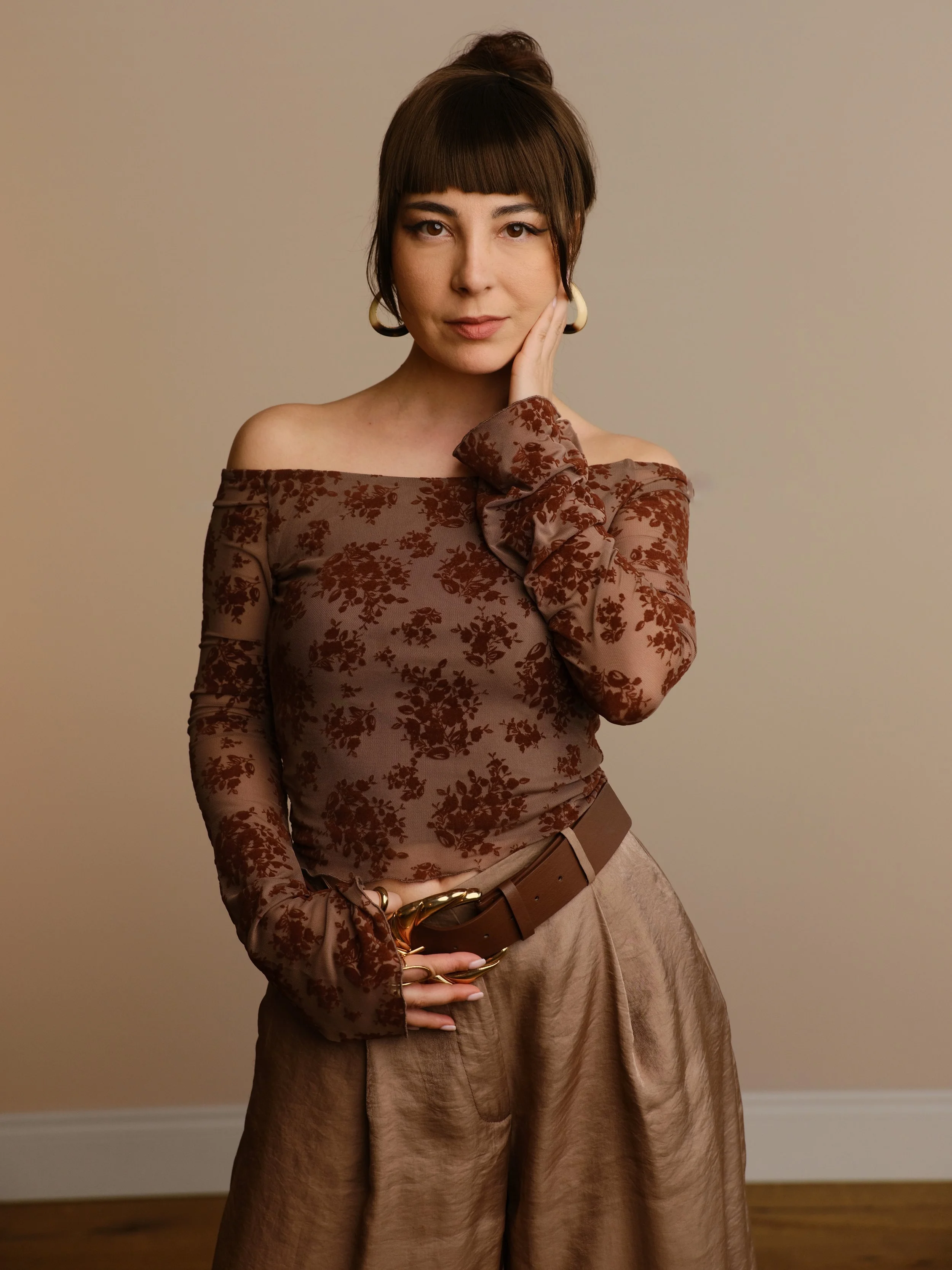Lina Nikol - I Don’t Mind (Single) + 10 Questions