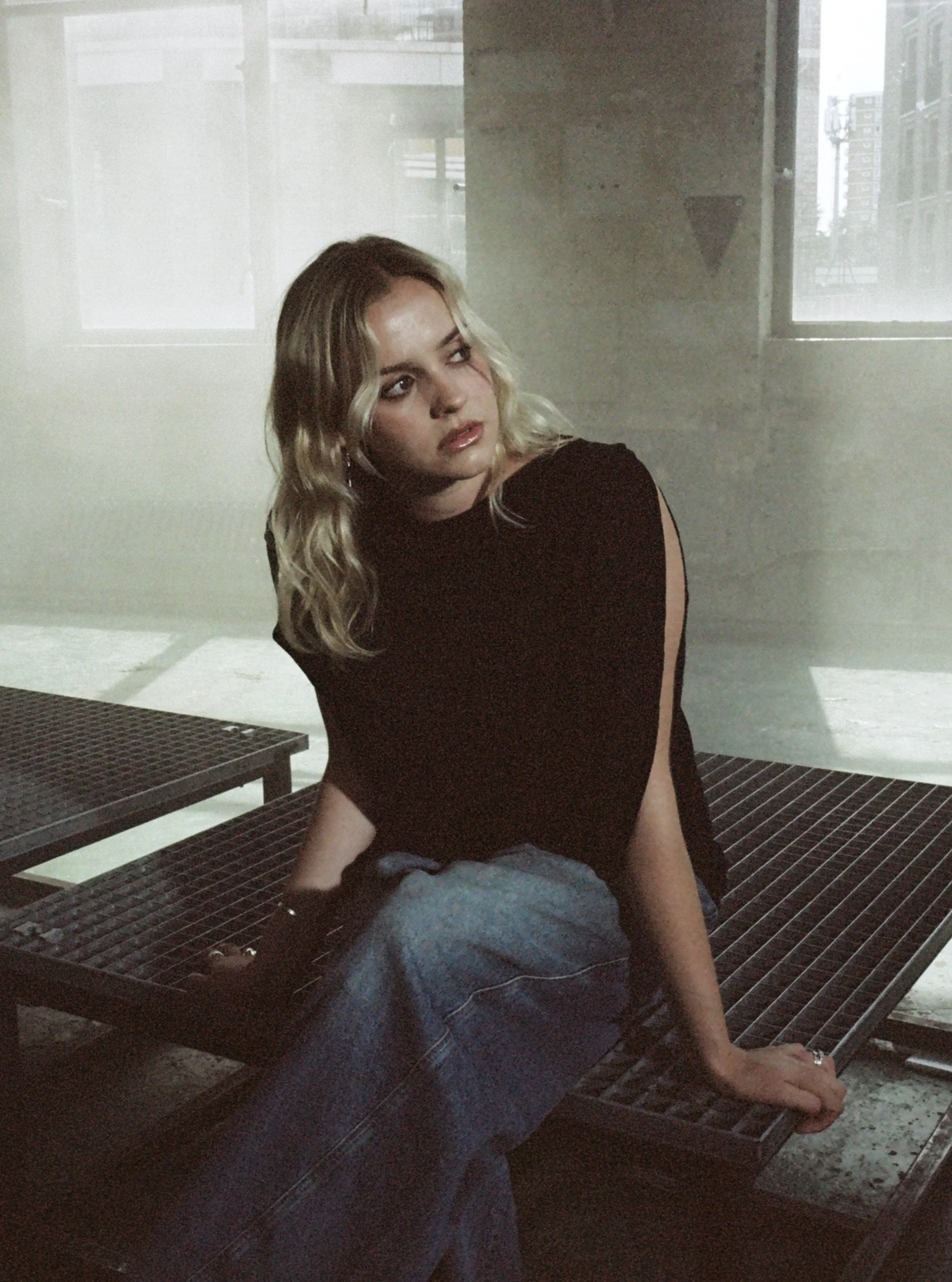Saskia - sickofmyself (Single)