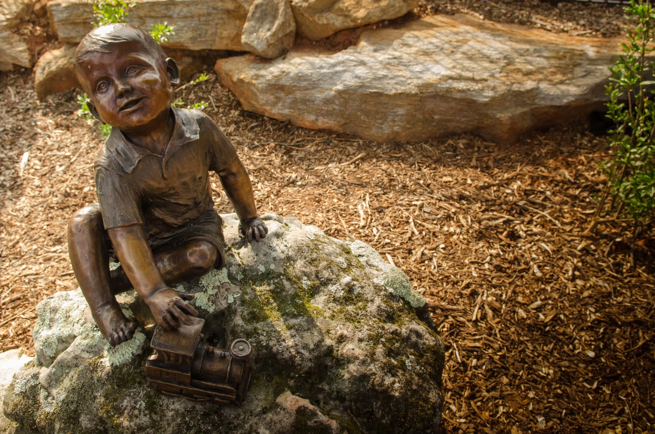 SCULPTURE BY DOUG YOUNG & JARED STANLEY