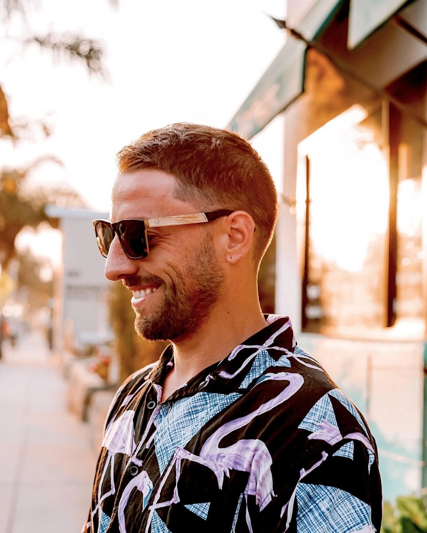 Life Update: I moved to Ventura! And @woodzeeinc hooked me up with these sweet shades...to block out all you haters // #Influenced
&bull;
&bull;
&bull;
#WearWoodzee #Floon #FlooneyToonz #PsItsAJoke #Ventura #ExploreVentura #VisitVentura #FlamingoShir